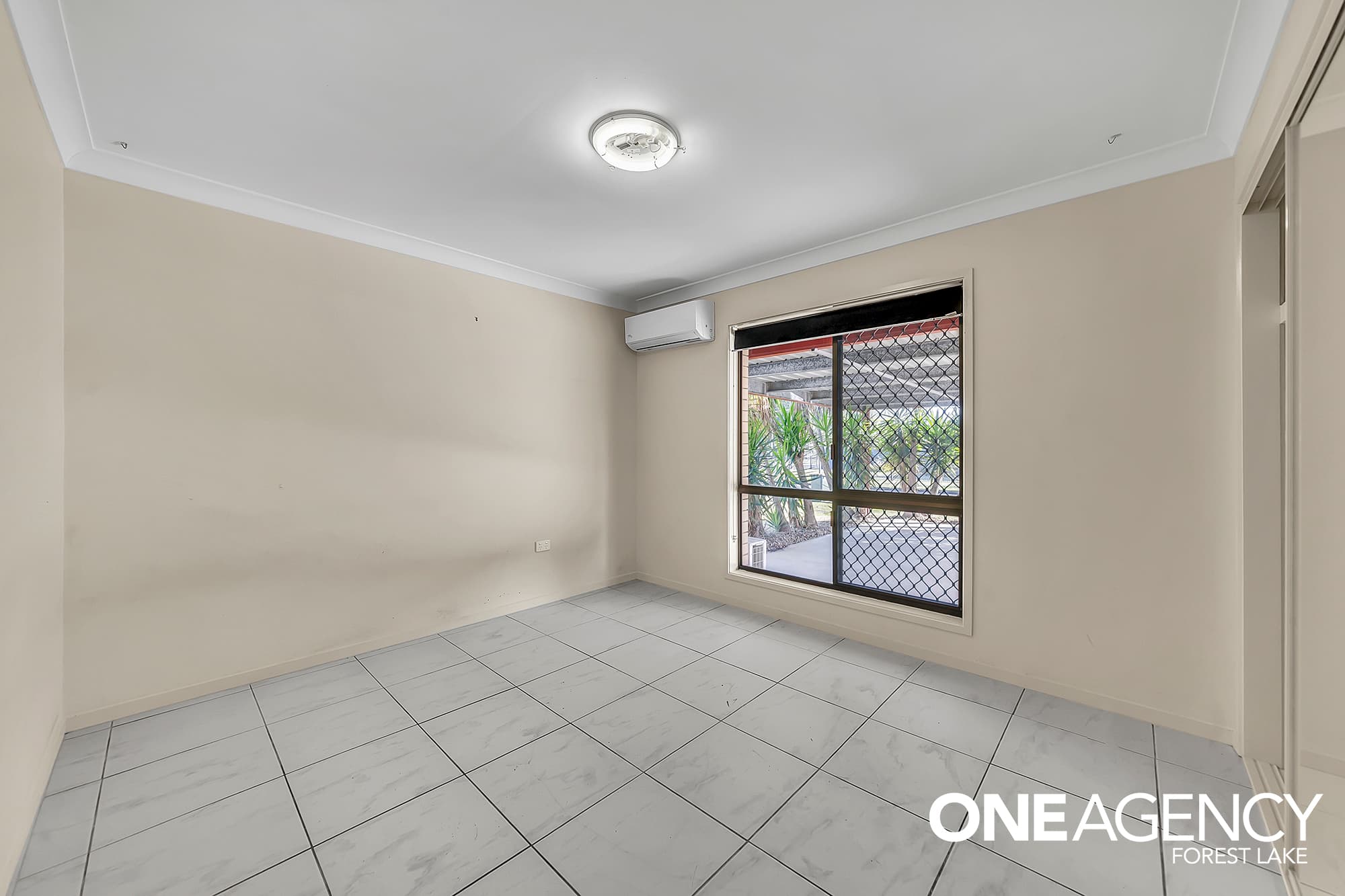 3 Helen Street, North Booval, North Booval - Thumbnail 6