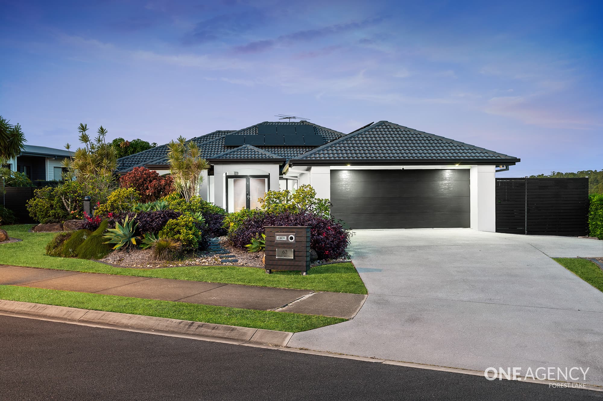 62 Brookwater Drive, Brookwater, Brookwater - Thumbnail 2