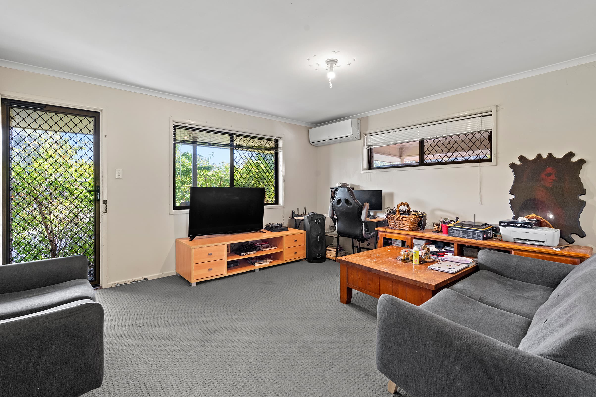11 Anchusa Street, Kingston, Kingston - Thumbnail 2