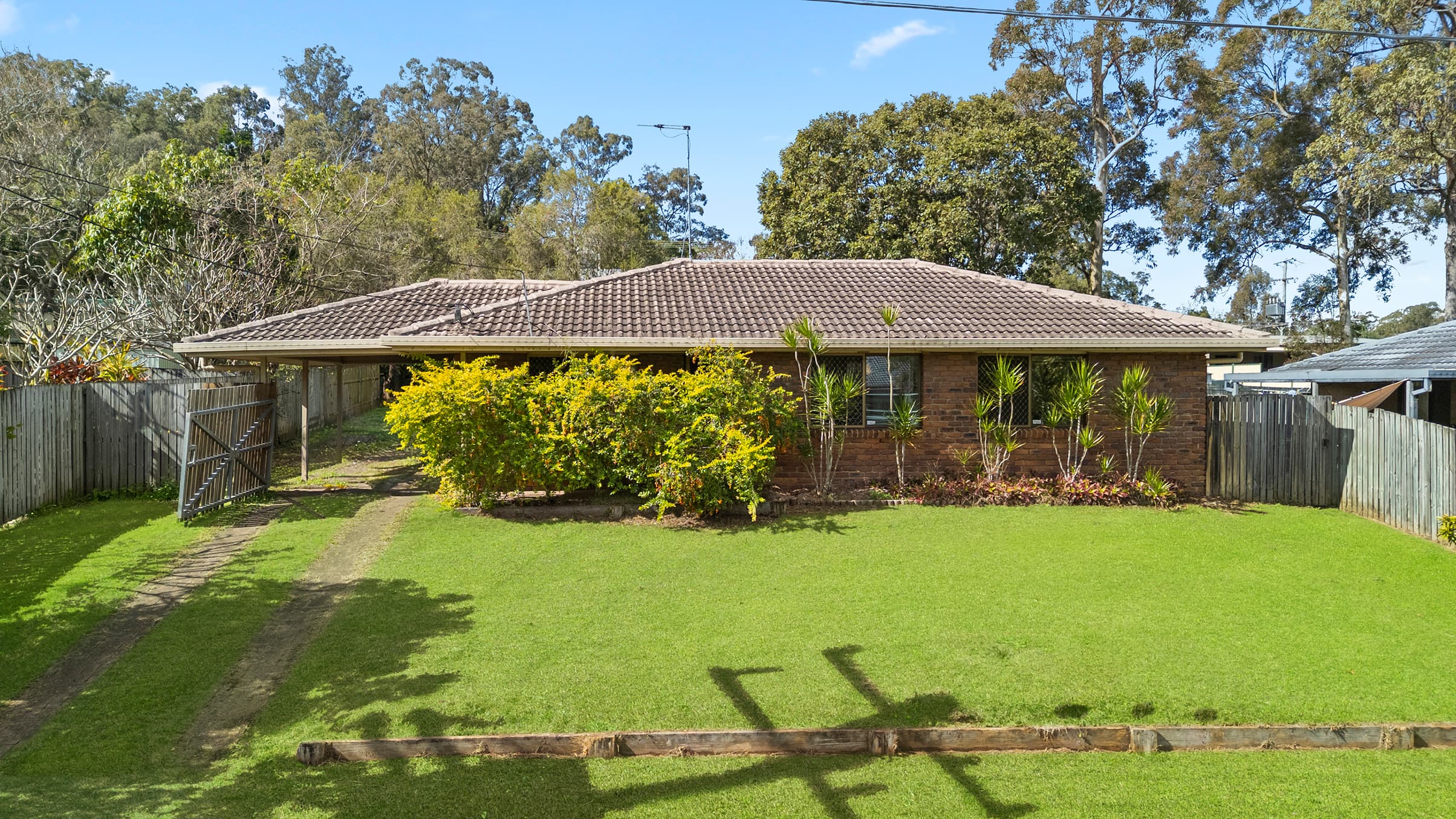 11 Anchusa Street, Kingston, Kingston - Image 1
