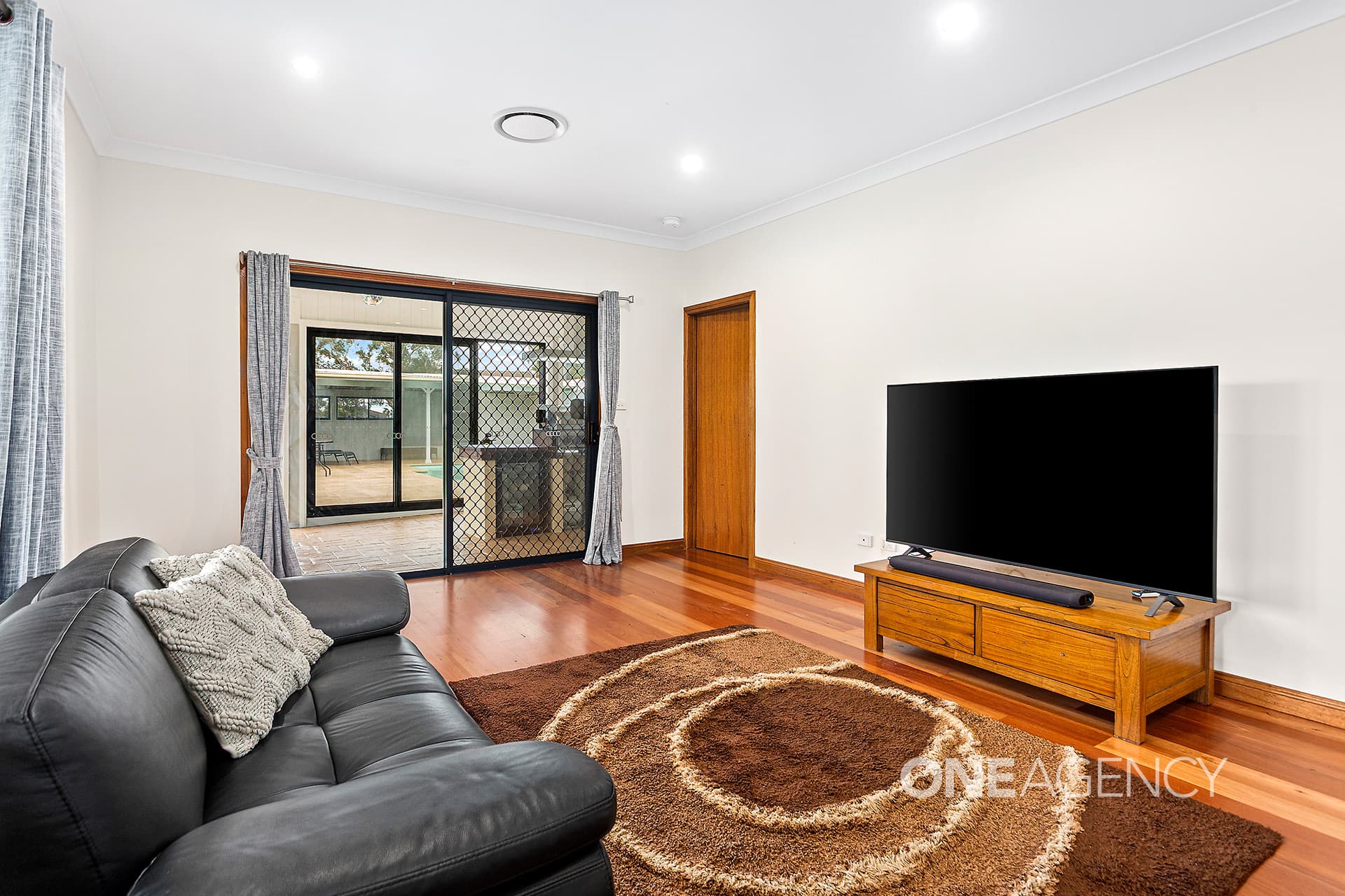 9B Gilba Road, Koonawarra, Koonawarra - Thumbnail 3