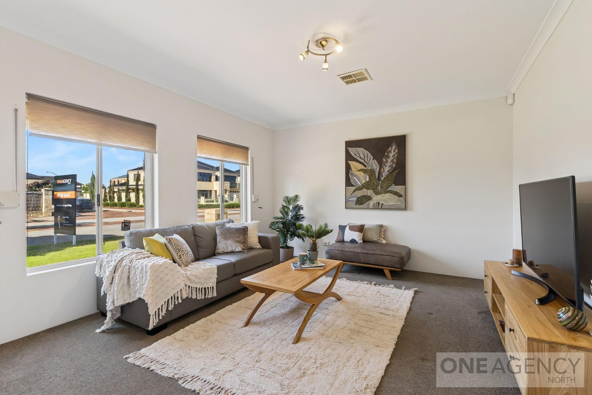 6 Coralvine Grange, Stirling, Stirling - Thumbnail 3