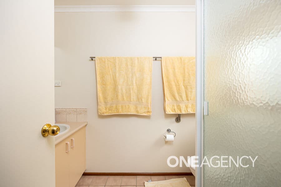 26 KIRRANG Avenue, Glenfield Park, Glenfield Park - Thumbnail 6