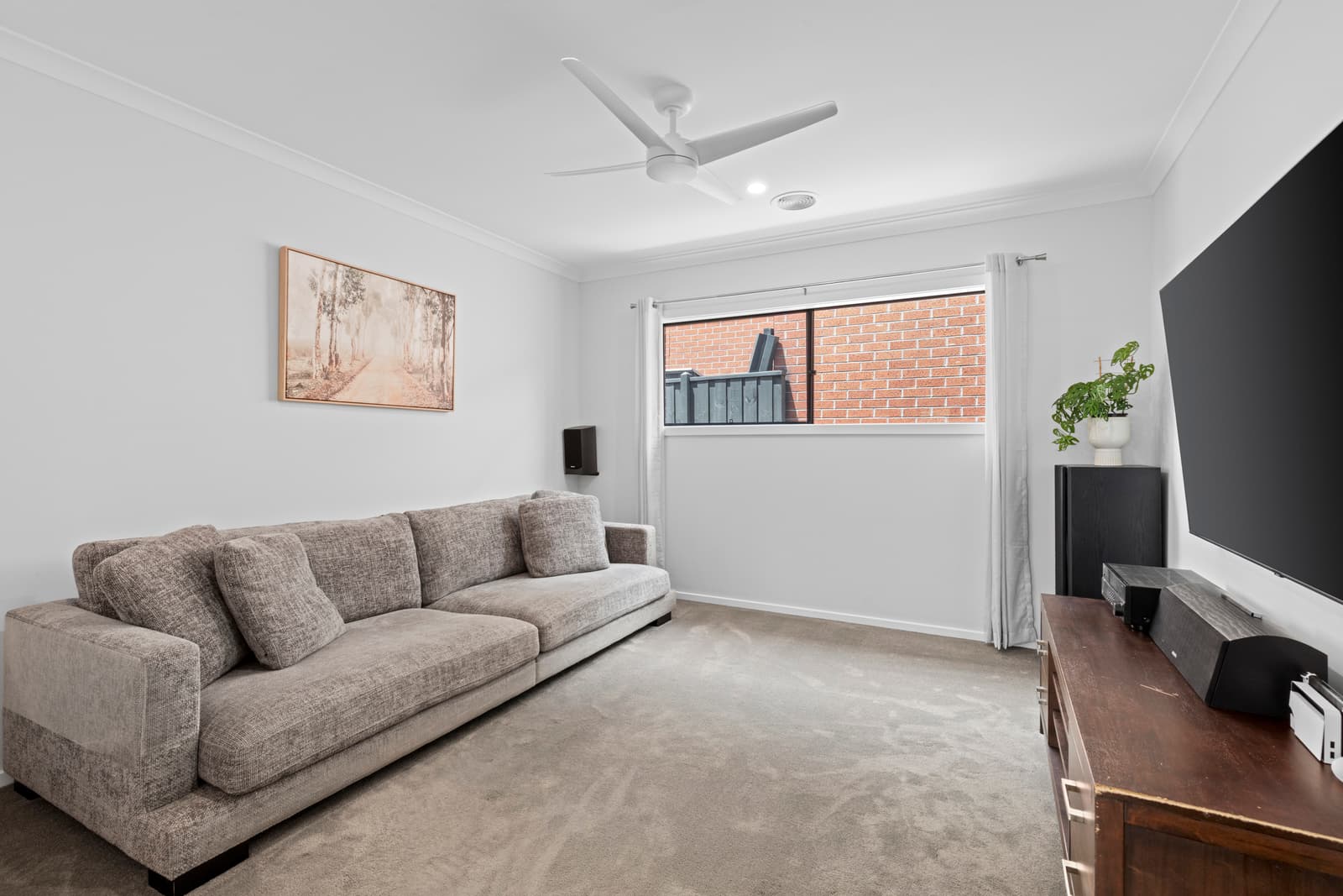26 Audrey Street, Charlemont, Charlemont - Thumbnail 5