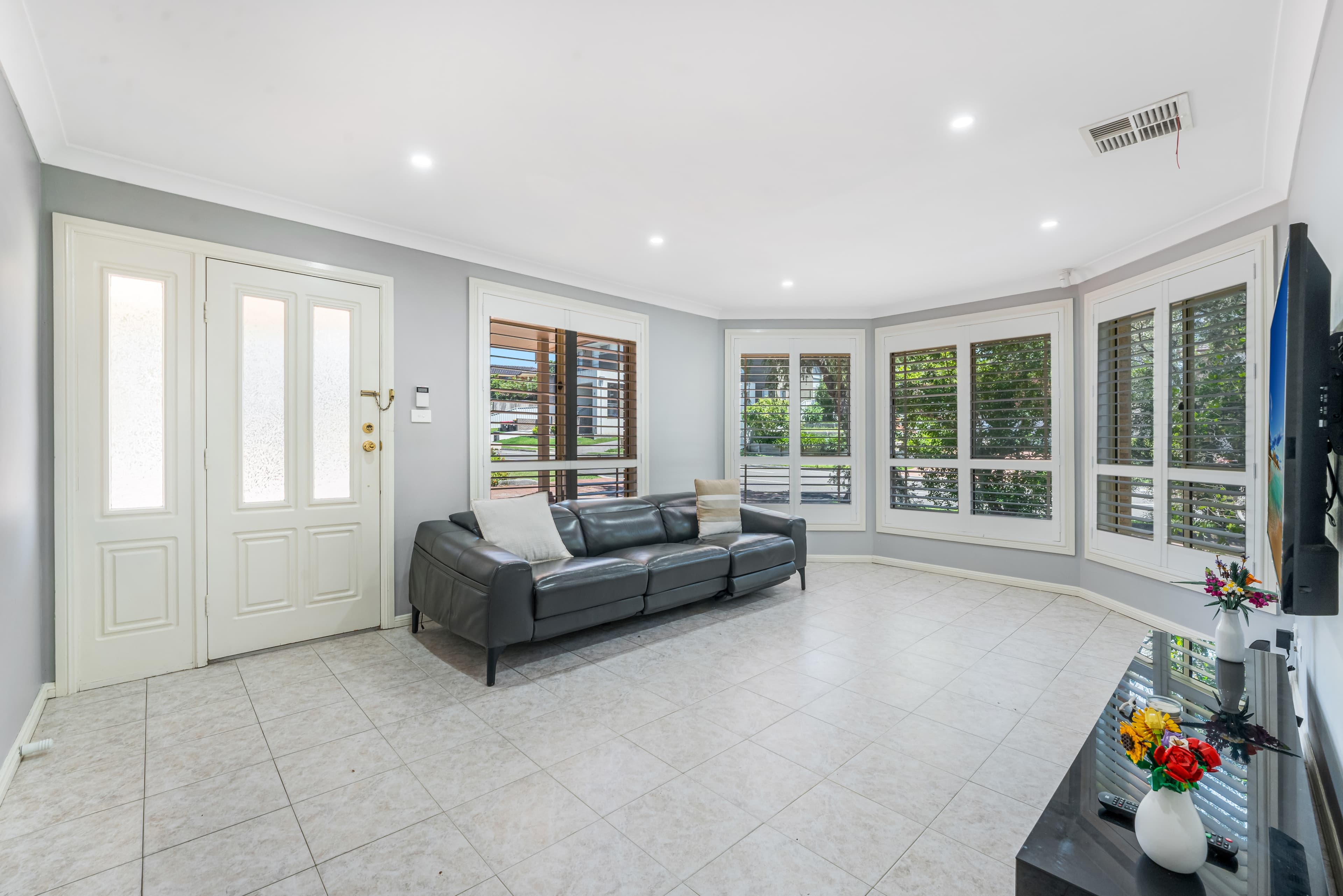 1/59 Kendall Drive, Casula, Casula - Thumbnail 3