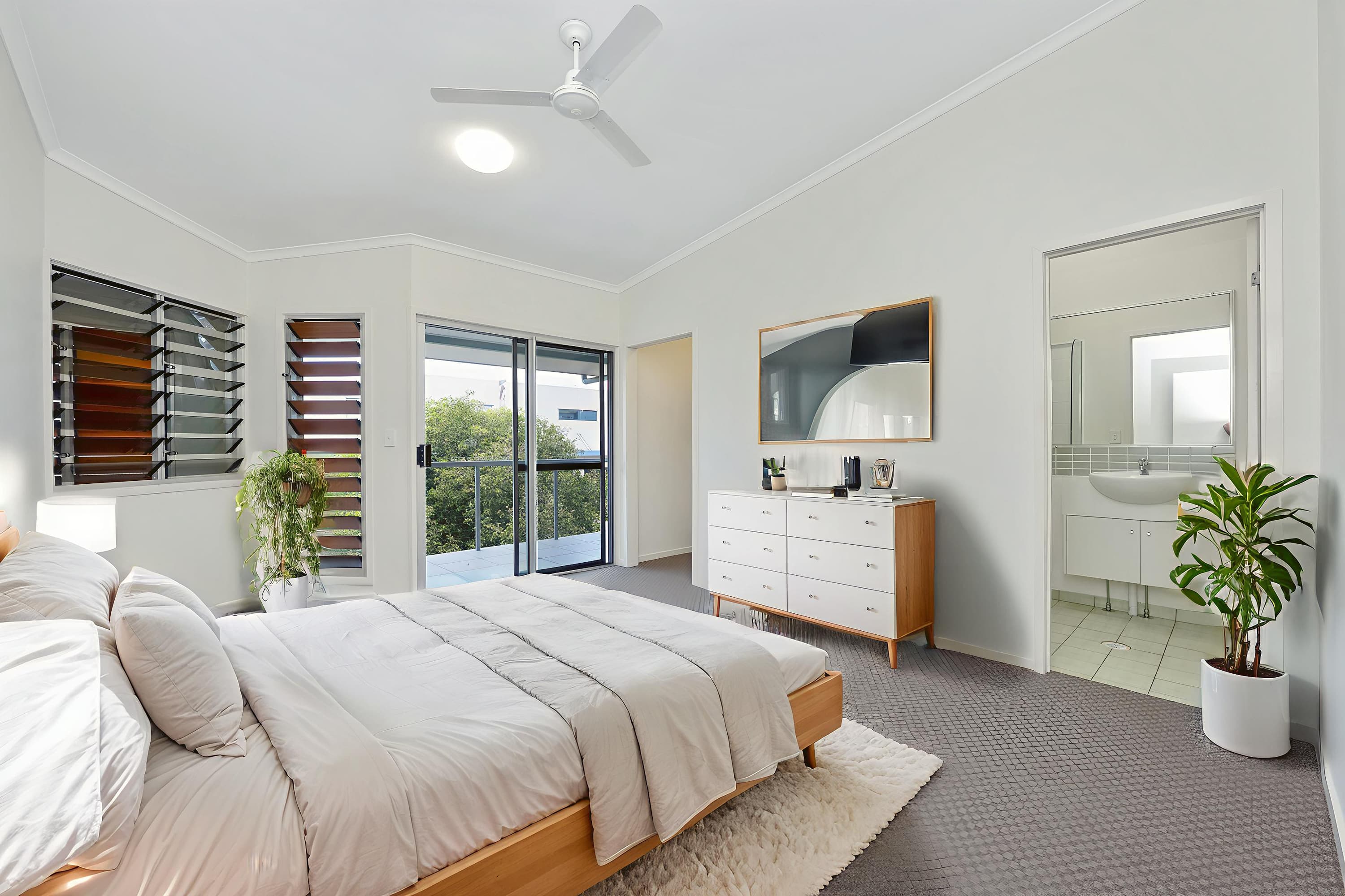 235 Riverside Boulevard, Douglas, Douglas - Thumbnail 8