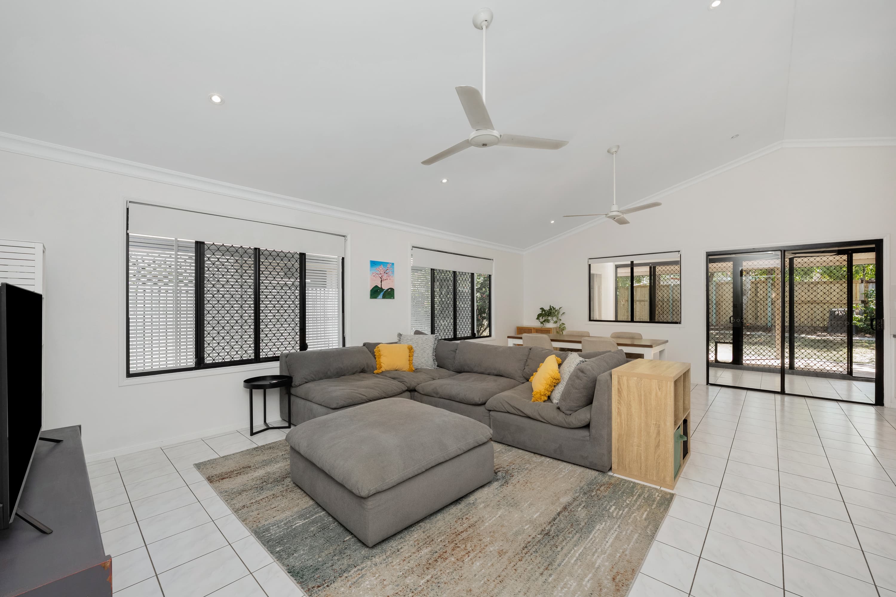 3 Ashburton Place, Douglas, Douglas - Thumbnail 2