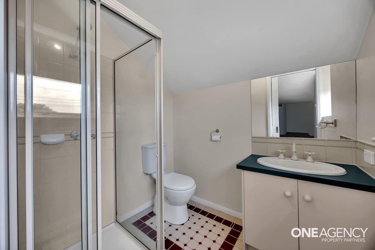 50 Canonbury Circle, Seabrook, Seabrook - Thumbnail 8