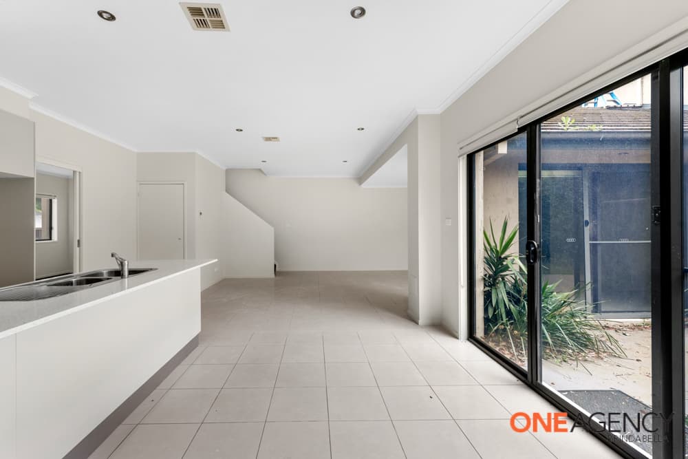 83 Katoomba Street, Harrison, Harrison - Thumbnail 5