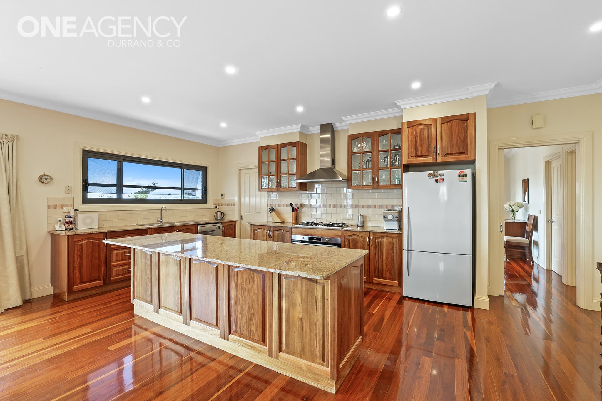 27 Eade Avenue, Warragul, Warragul - Thumbnail 4