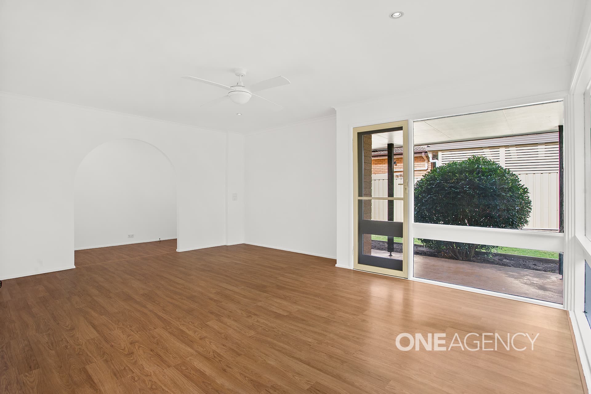 22 Fir Crescent, Albion Park Rail, Albion Park Rail - Thumbnail 2