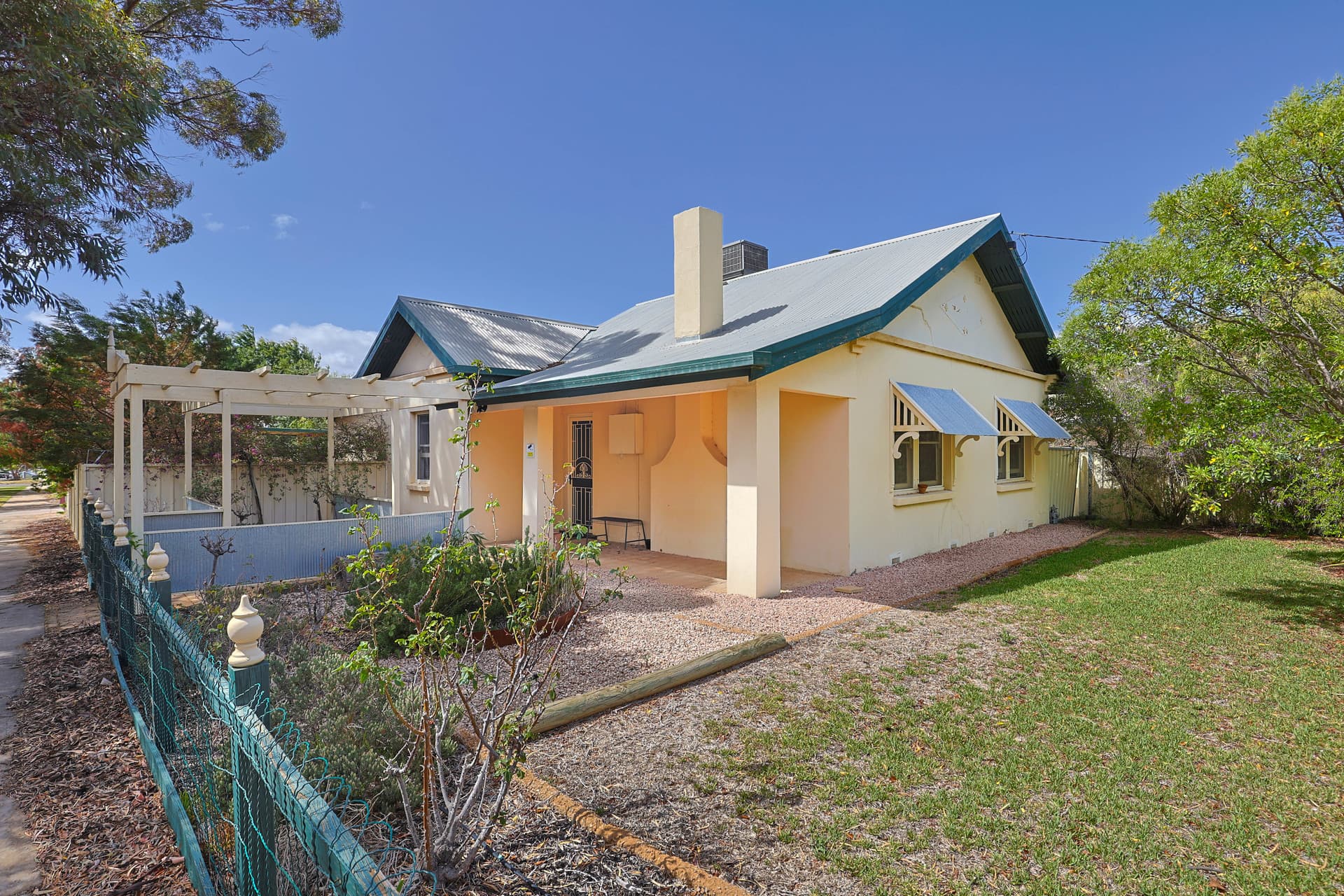 100 Magnolia Avenue, Mildura, Mildura - Image 1
