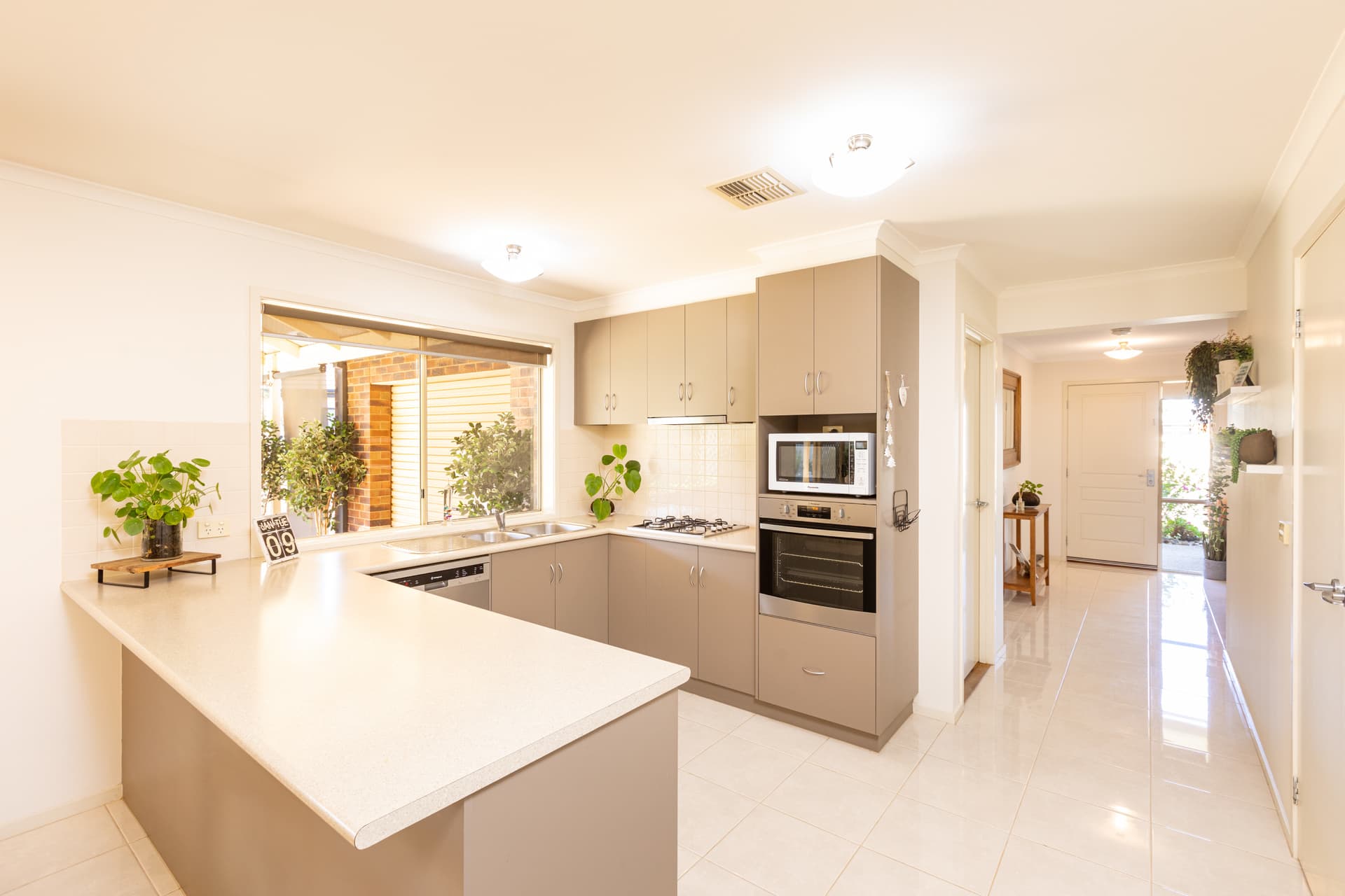 21 Canterbury Drive, Mildura, Mildura - Thumbnail 2