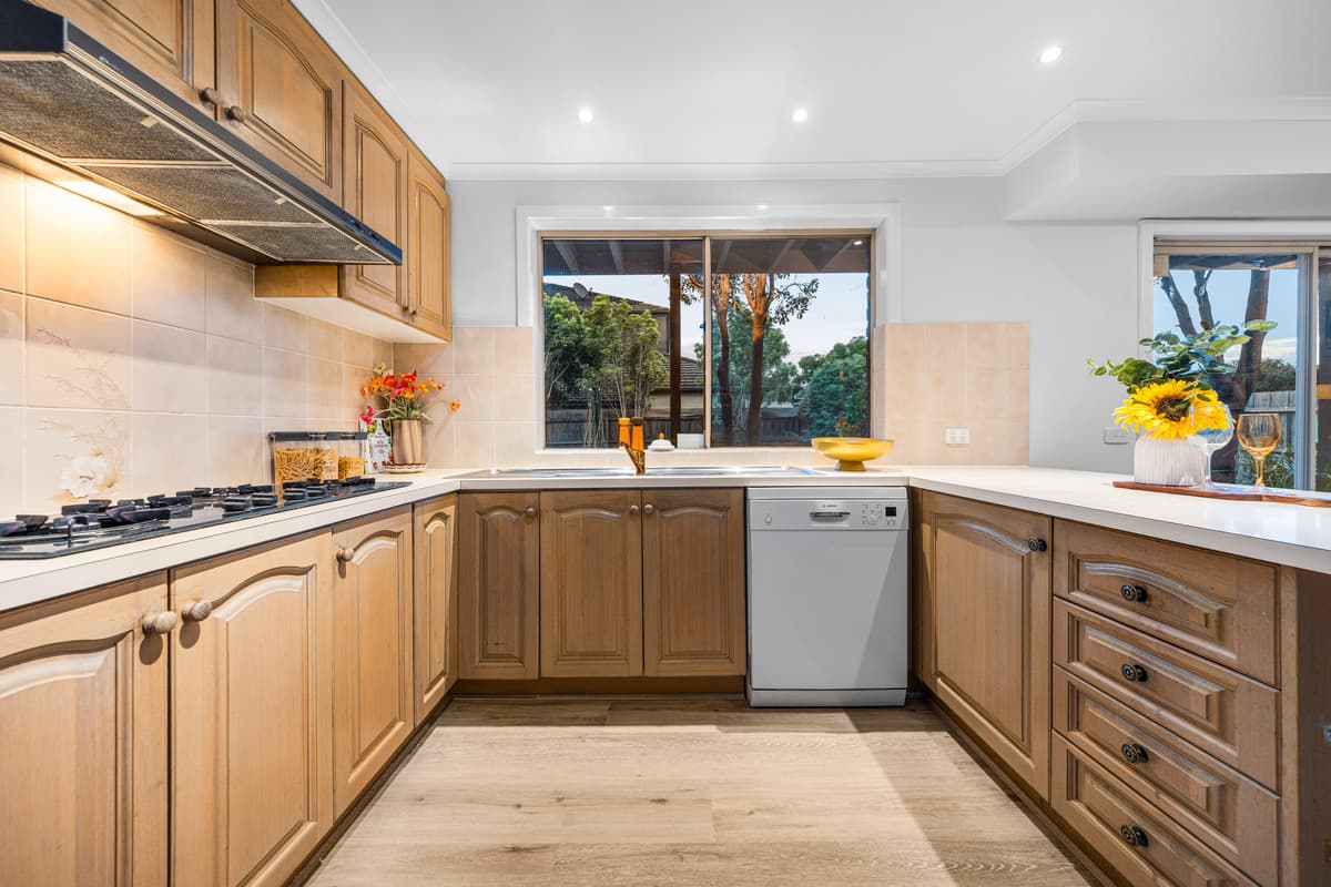14 Hosie Street, Altona Meadows, Altona Meadows - Thumbnail 8