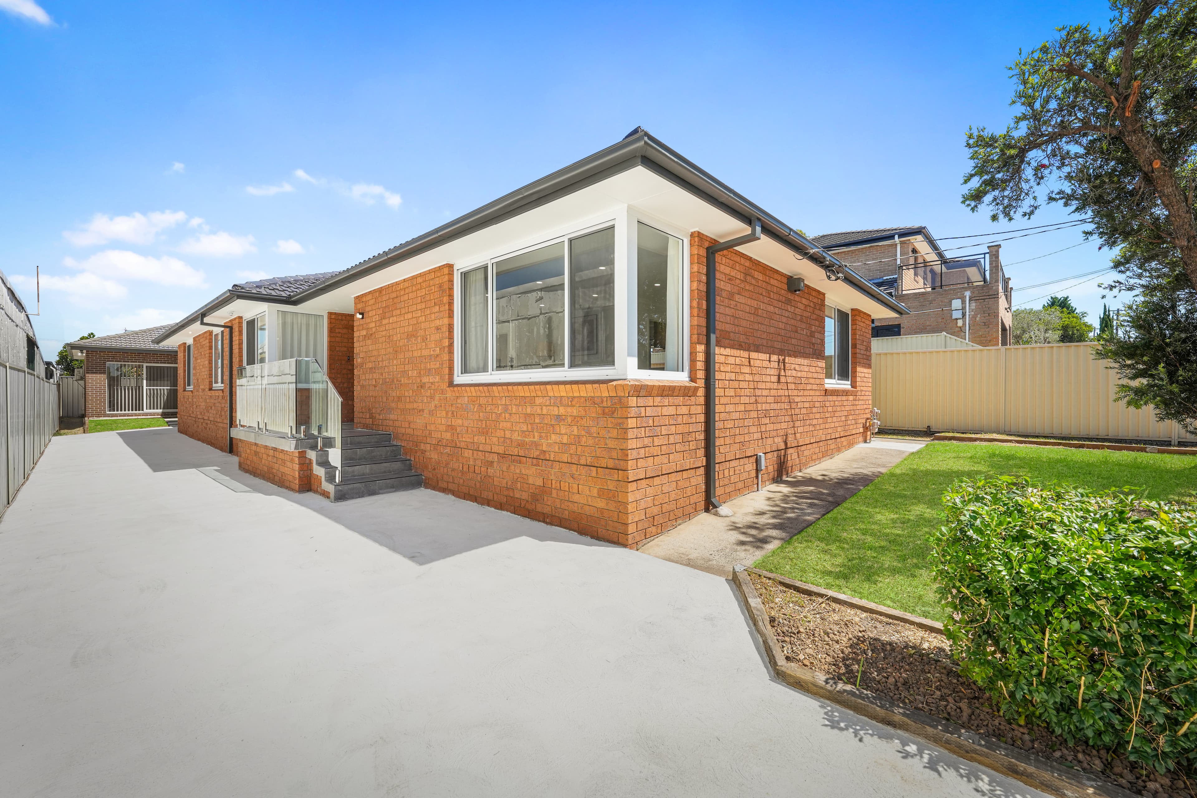 4 Holroyd Road, Merrylands, Merrylands - Thumbnail 2