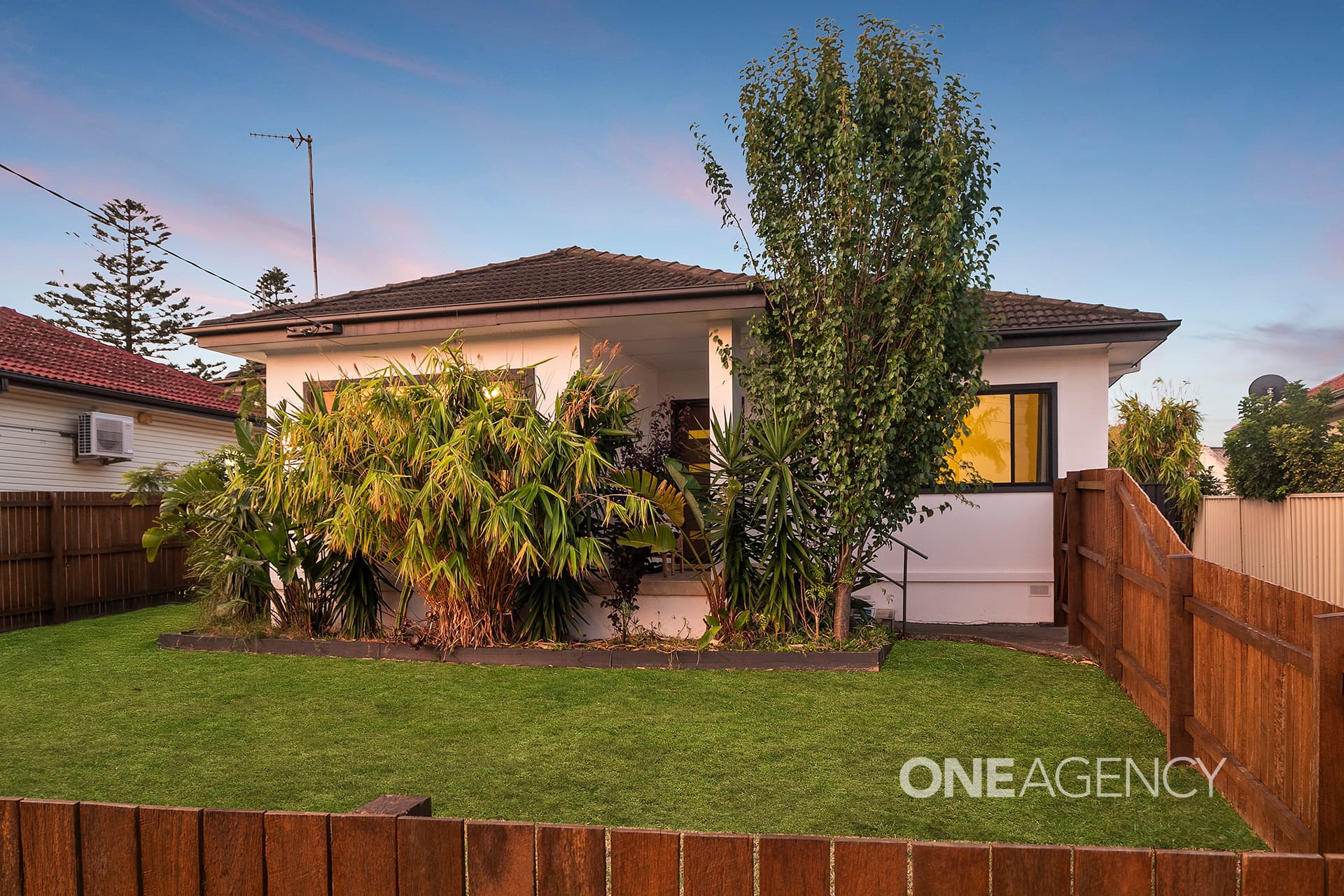 4 Carinmoney Avenue, Warilla, Warilla - Thumbnail 2