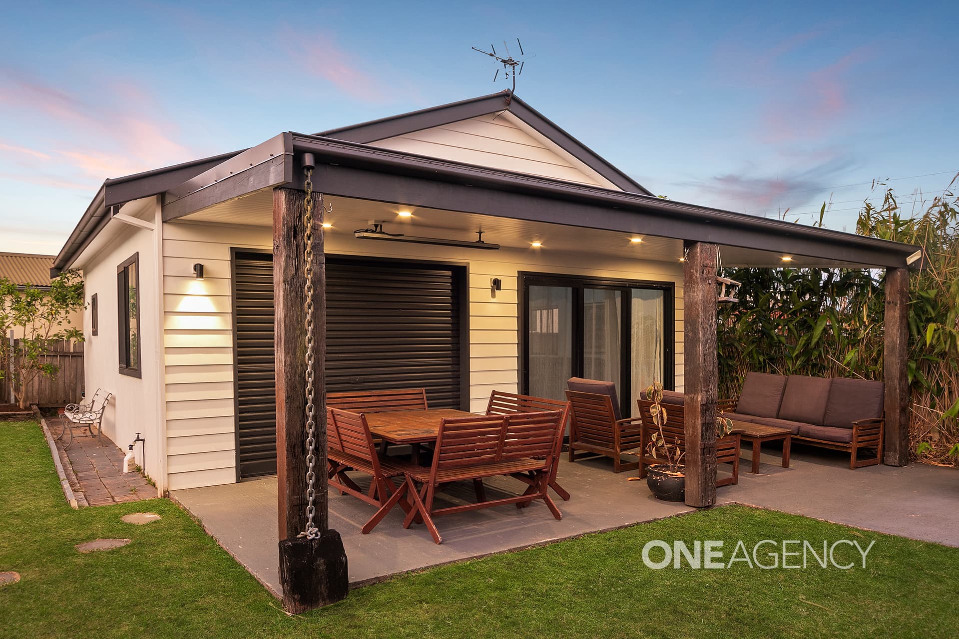 4 Carinmoney Avenue, Warilla, Warilla - Image 1