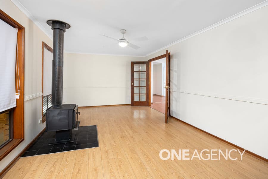 2 MELKIN Avenue, Glenfield Park, Glenfield Park - Thumbnail 2