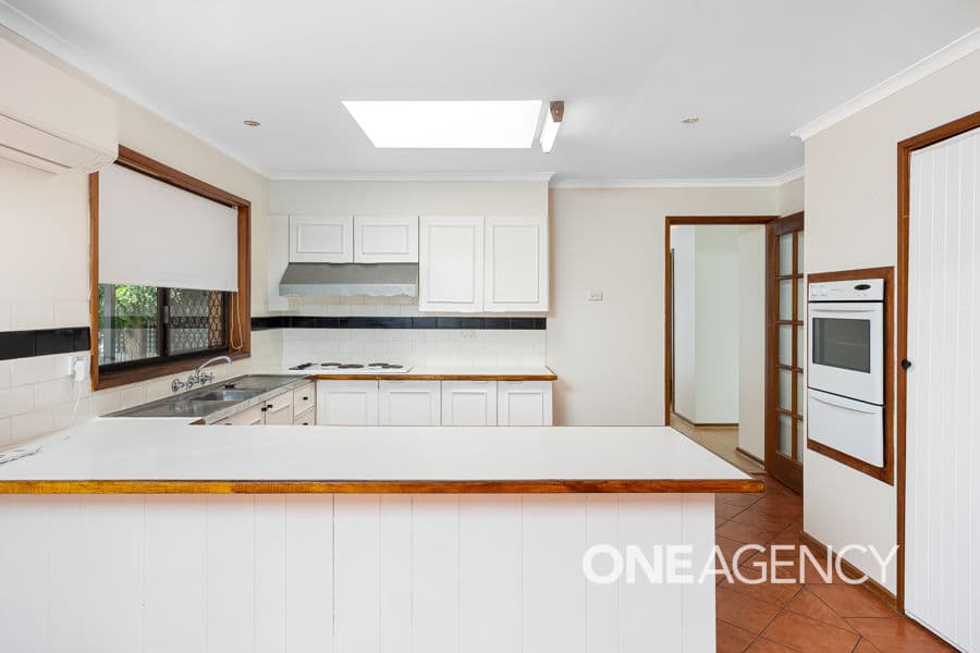 2 MELKIN Avenue, Glenfield Park, Glenfield Park - Thumbnail 3