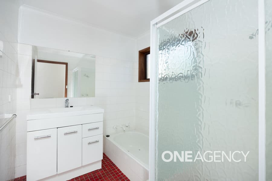 2 MELKIN Avenue, Glenfield Park, Glenfield Park - Thumbnail 8