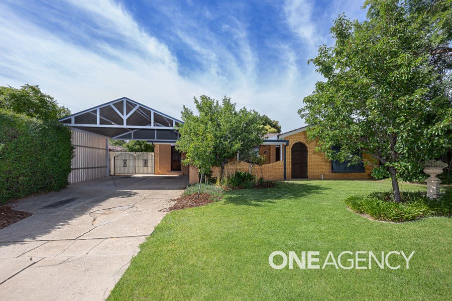 2 MELKIN Avenue, Glenfield Park, Glenfield Park - Image 1