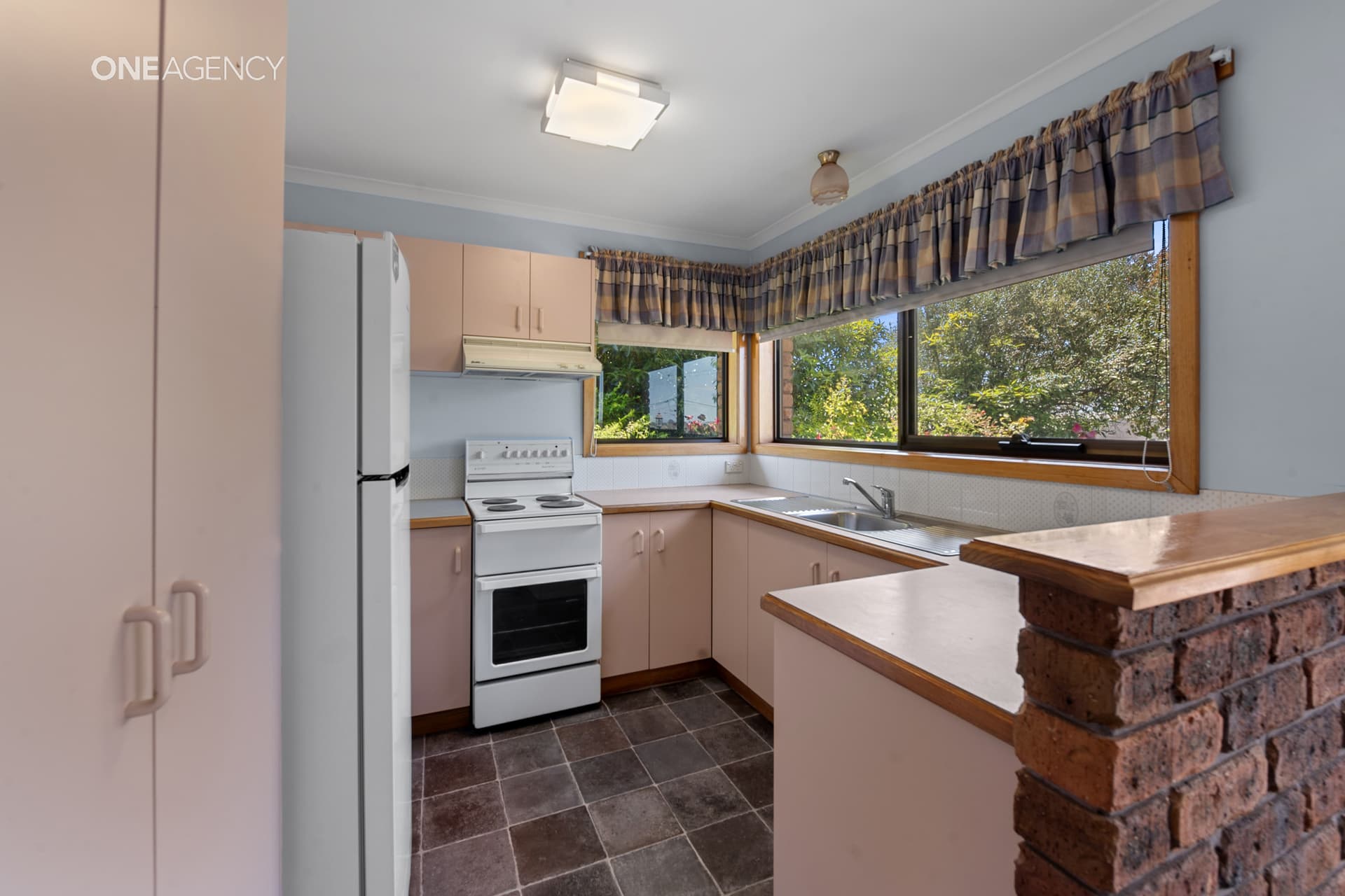 1/8 Lovett Street, Devonport, Devonport - Thumbnail 2