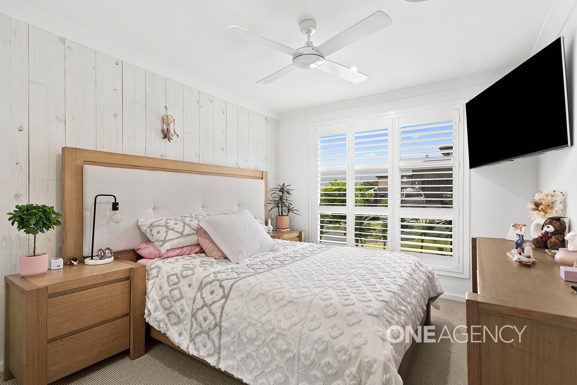38 Flannery Drive, Calderwood, Calderwood - Thumbnail 2