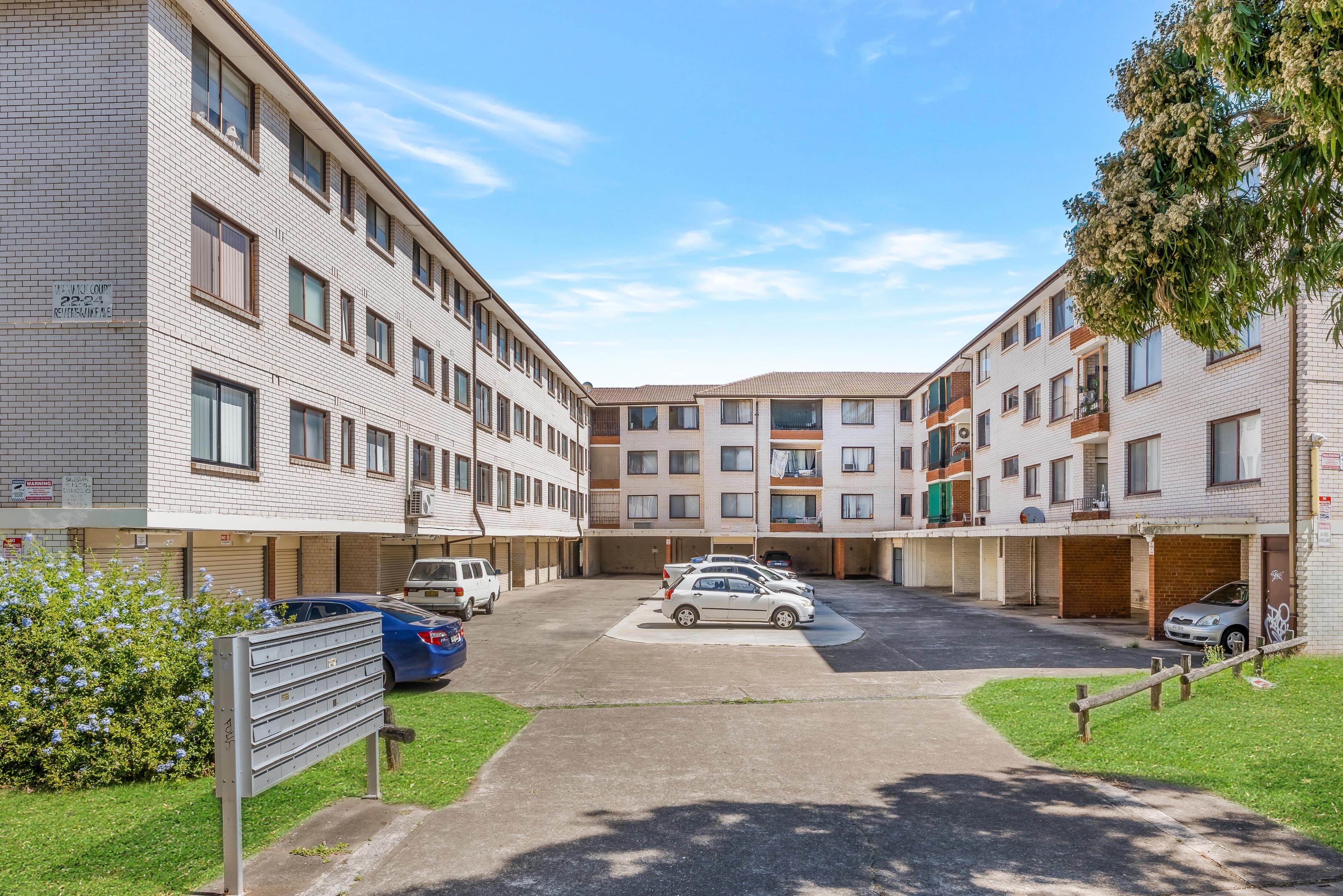 6/22-24 Remembrance Avenue, Warwick Farm, Warwick Farm - Thumbnail 2