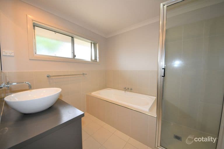 6 Lawson Court, Gracemere, Gracemere - Thumbnail 4