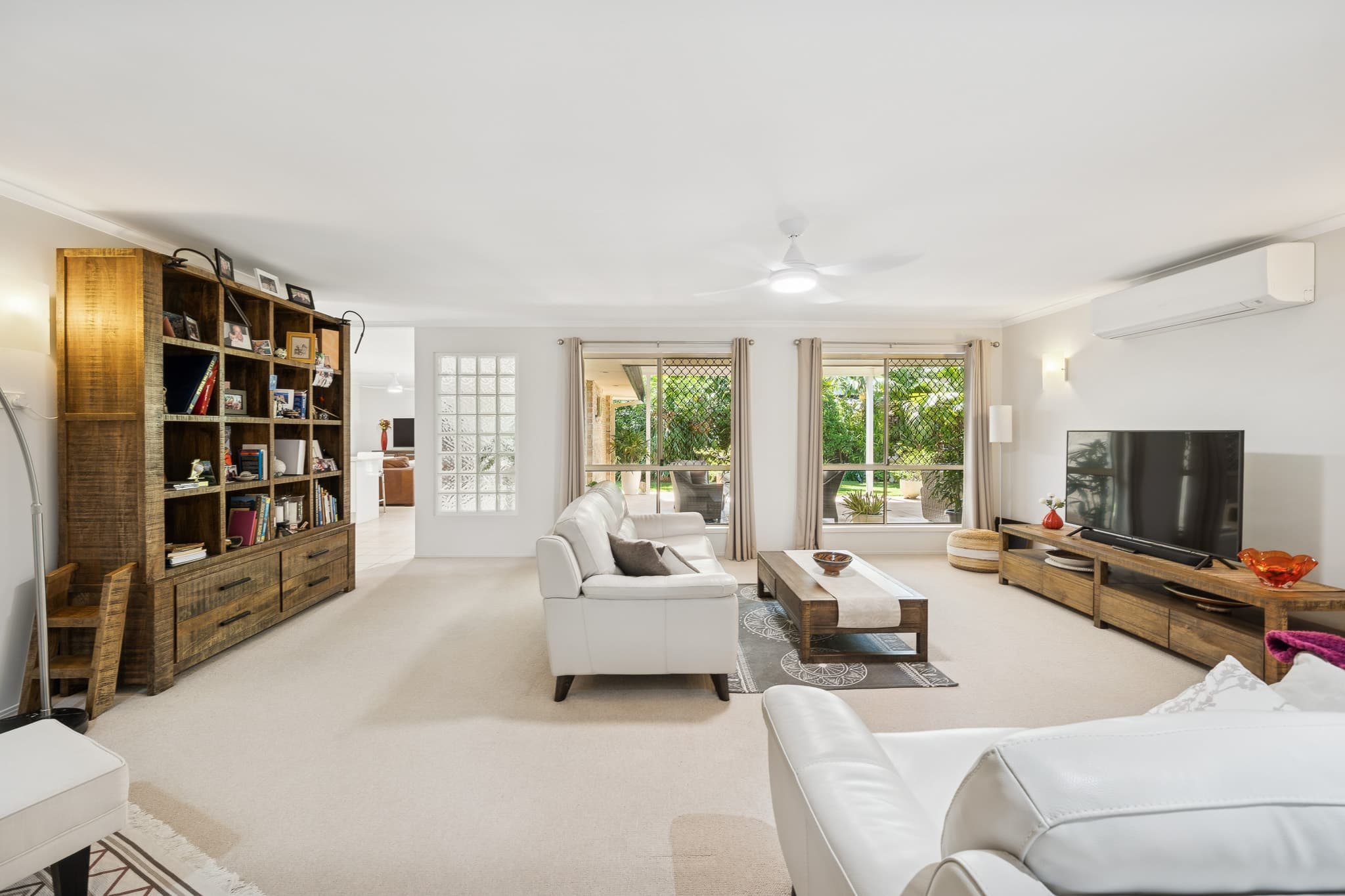 80 Coronet Crescent, Burleigh Waters, Burleigh Waters - Thumbnail 3