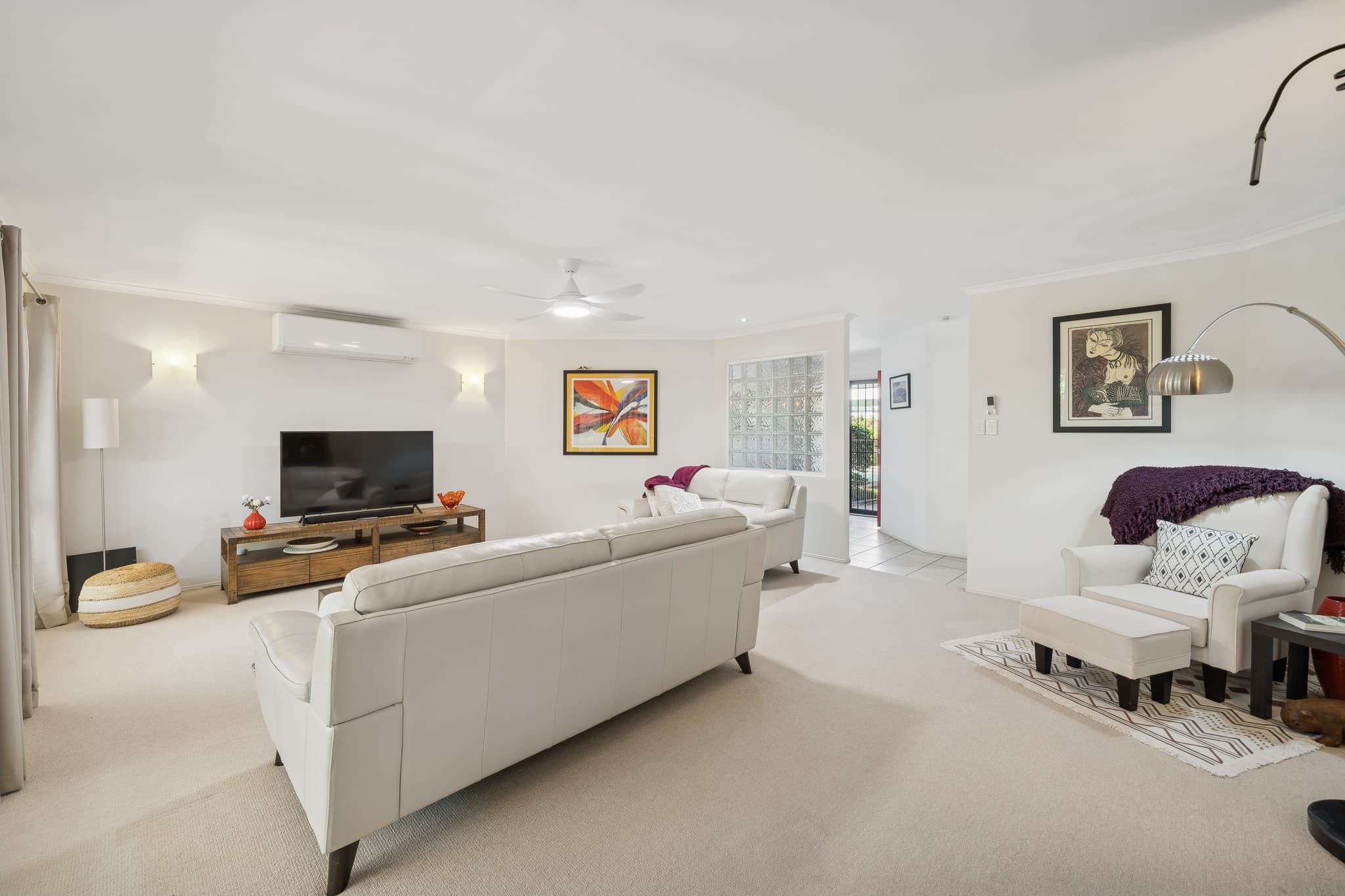 80 Coronet Crescent, Burleigh Waters, Burleigh Waters - Thumbnail 4