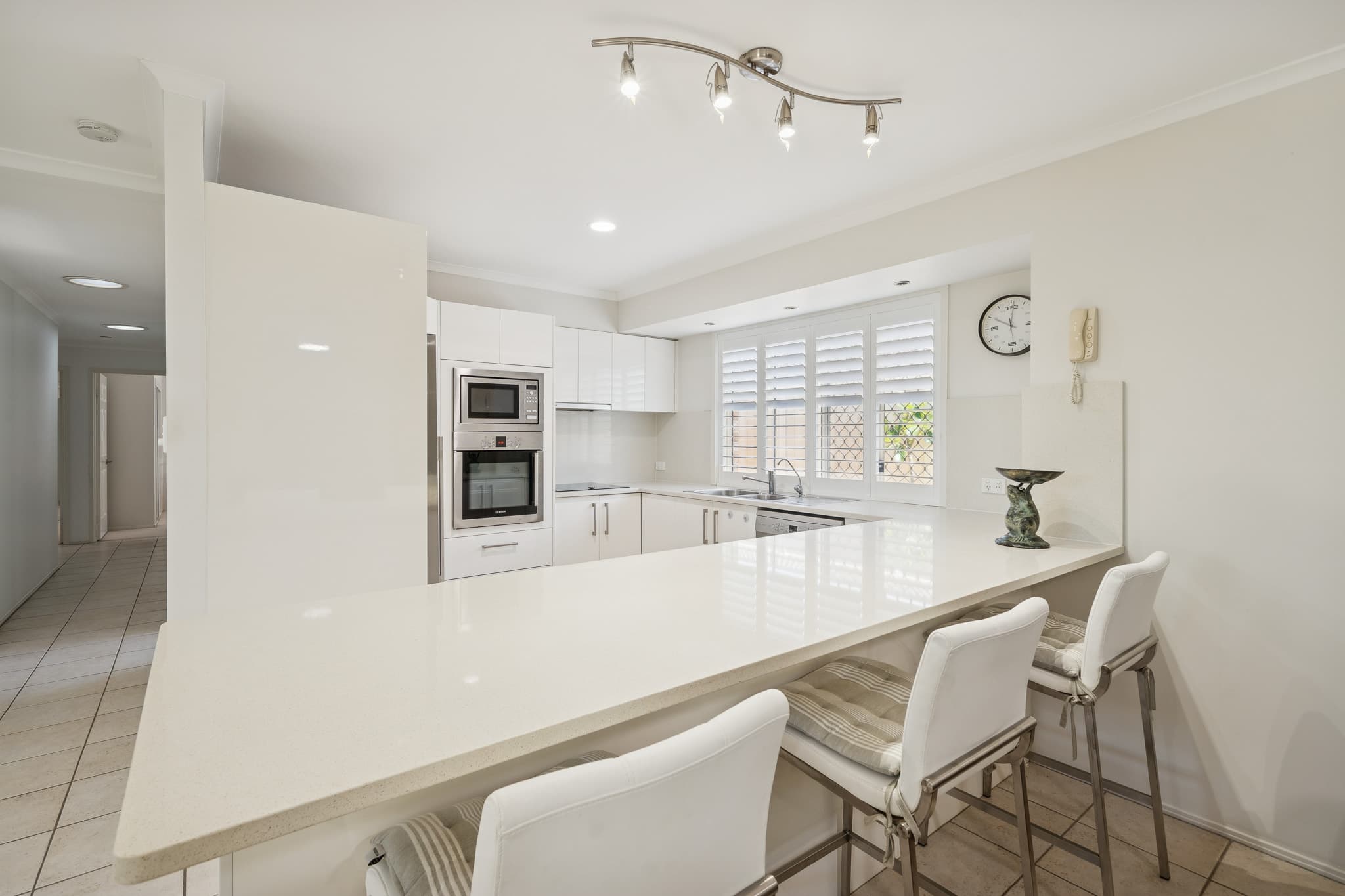 80 Coronet Crescent, Burleigh Waters, Burleigh Waters - Thumbnail 5
