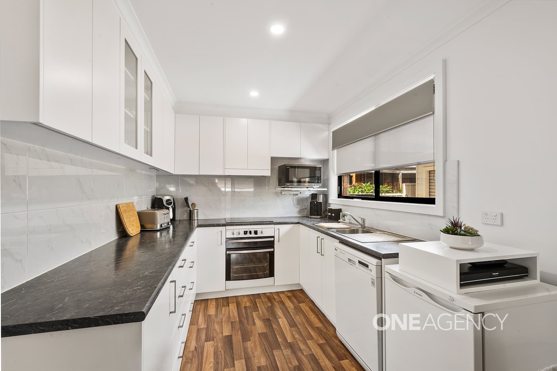 3 Cawdell Drive, Albion Park, Albion Park - Thumbnail 2