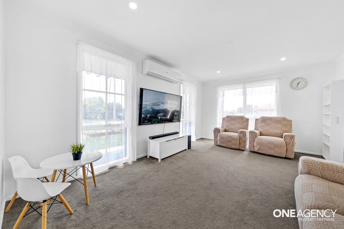 42 Mount Eagle Way, Wyndham Vale, Wyndham Vale - Thumbnail 3