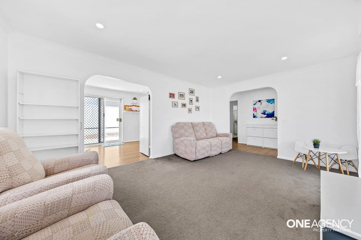 42 Mount Eagle Way, Wyndham Vale, Wyndham Vale - Thumbnail 4