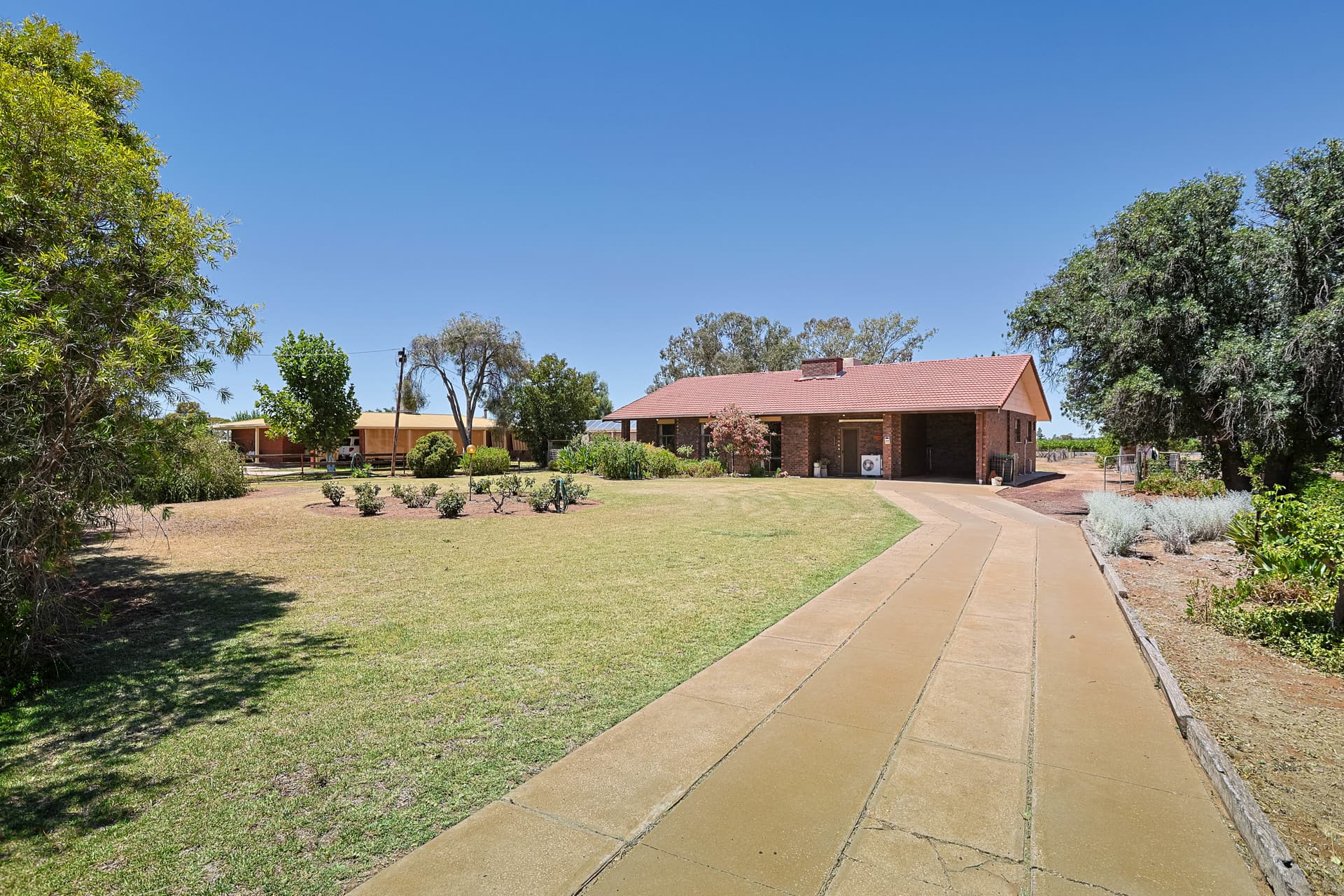 165 Channel Road, Merbein, Merbein - Image 1