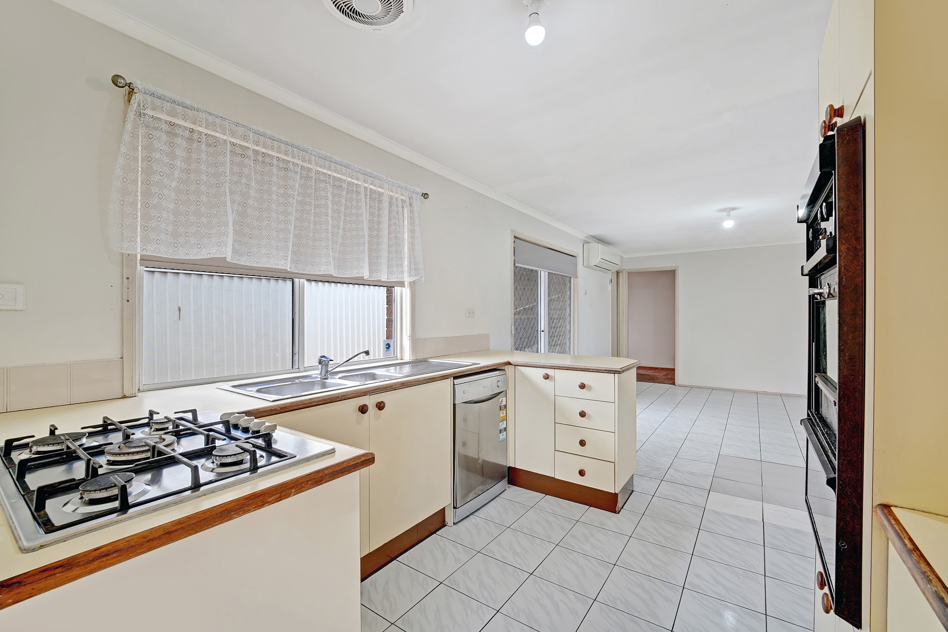 219 McFarlane Drive, Minchinbury, Minchinbury - Thumbnail 7