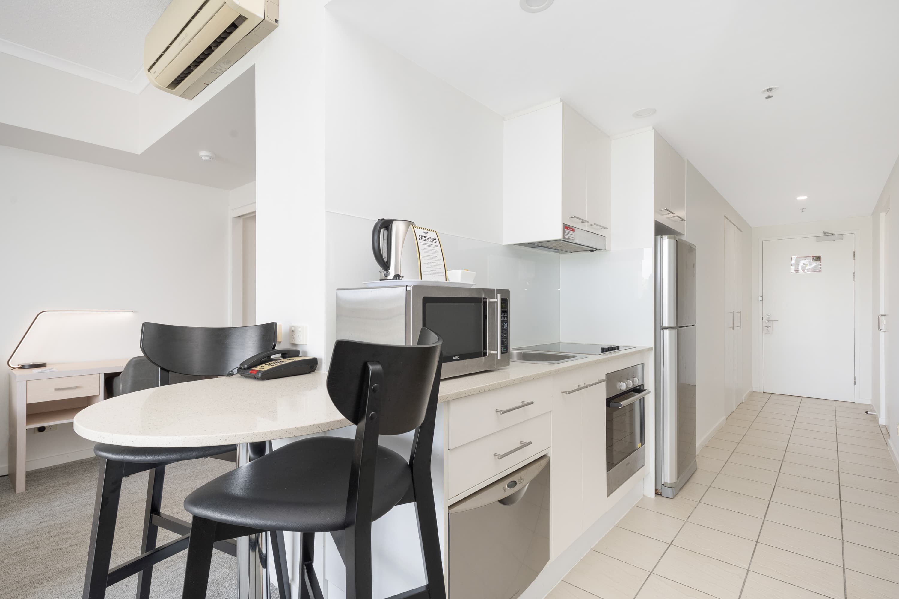 902/2 Dibbs Street, South Townsville, South Townsville - Thumbnail 3