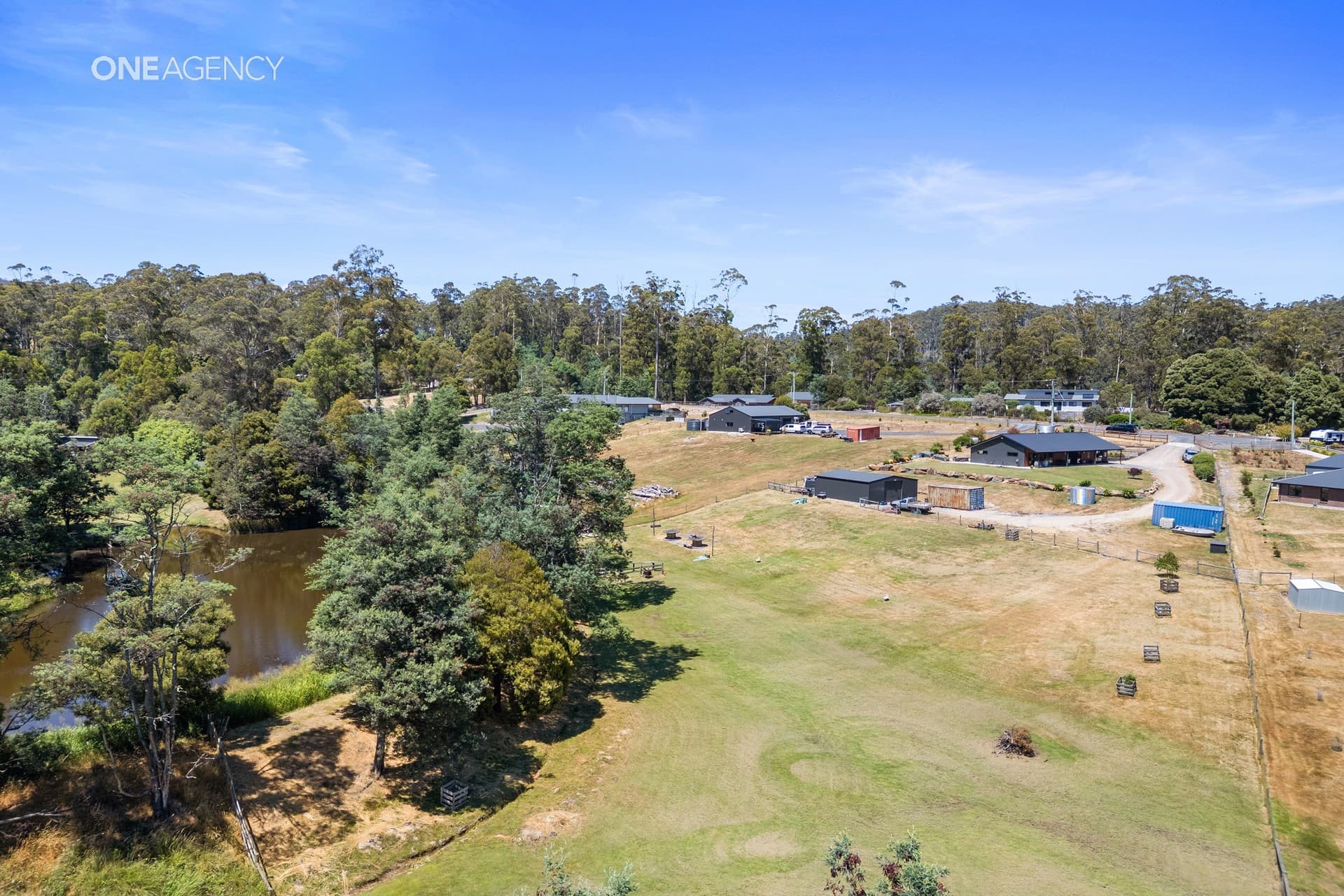 16 Penzance Place, Acacia Hills, Acacia Hills - Thumbnail 2