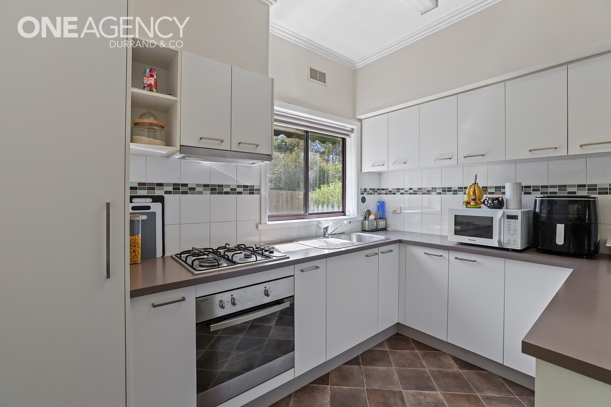 1 Centre Avenue, Warragul, Warragul - Thumbnail 4
