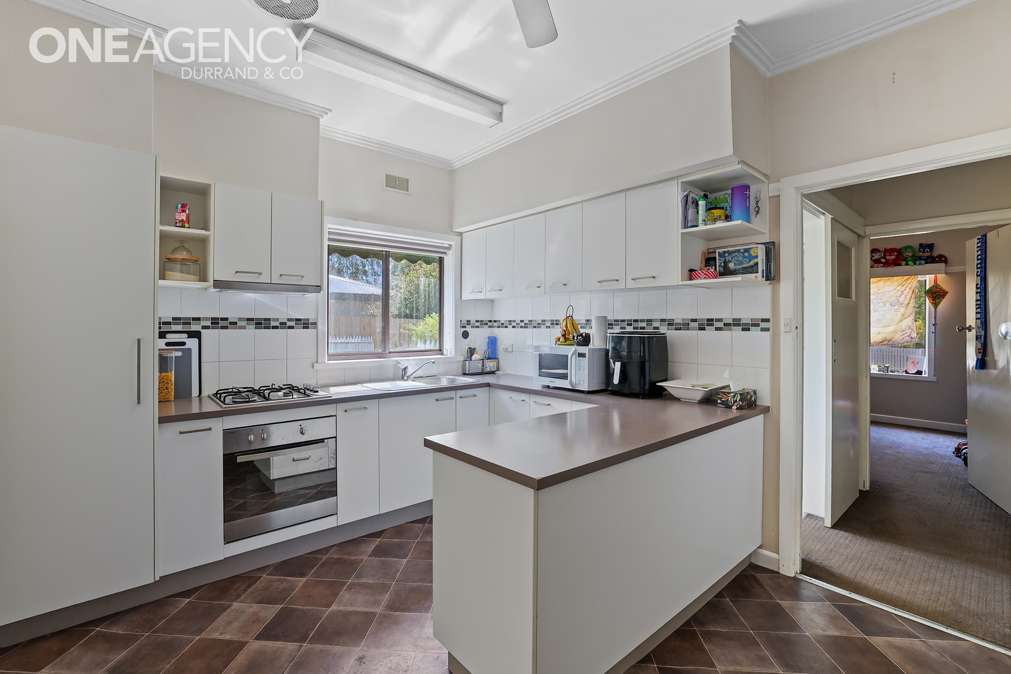 1 Centre Avenue, Warragul, Warragul - Thumbnail 3