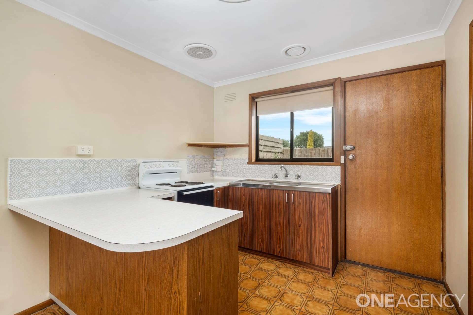 6/68-72 Osborne Avenue, North Geelong, North Geelong - Thumbnail 2