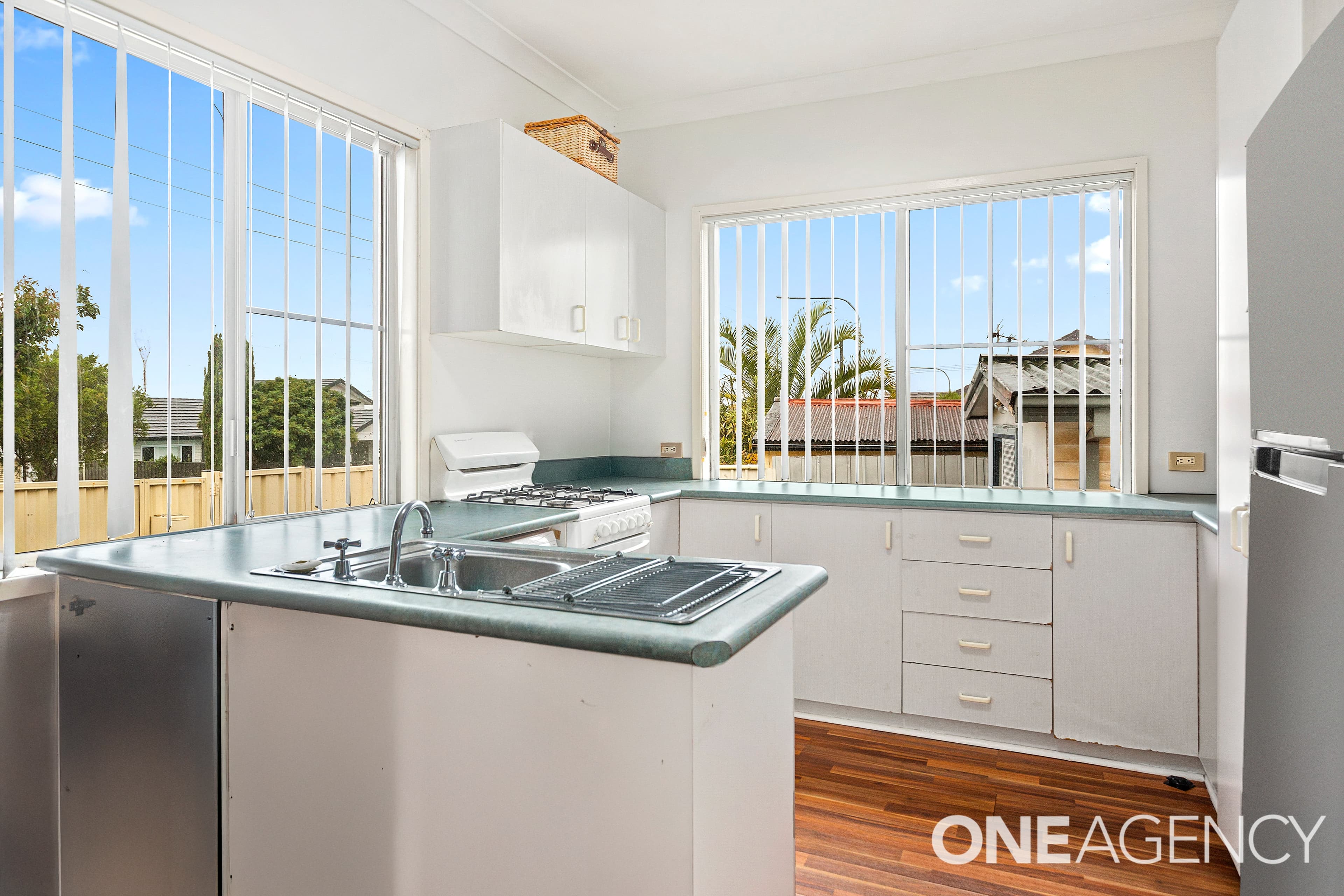 1 Carinmoney Avenue, Warilla, Warilla - Thumbnail 4
