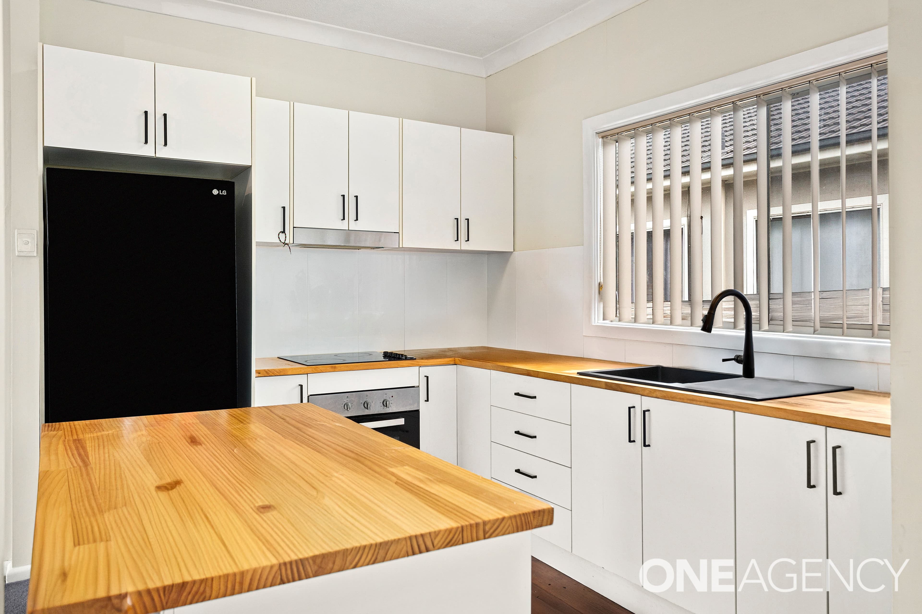 1 Carinmoney Avenue, Warilla, Warilla - Image 1