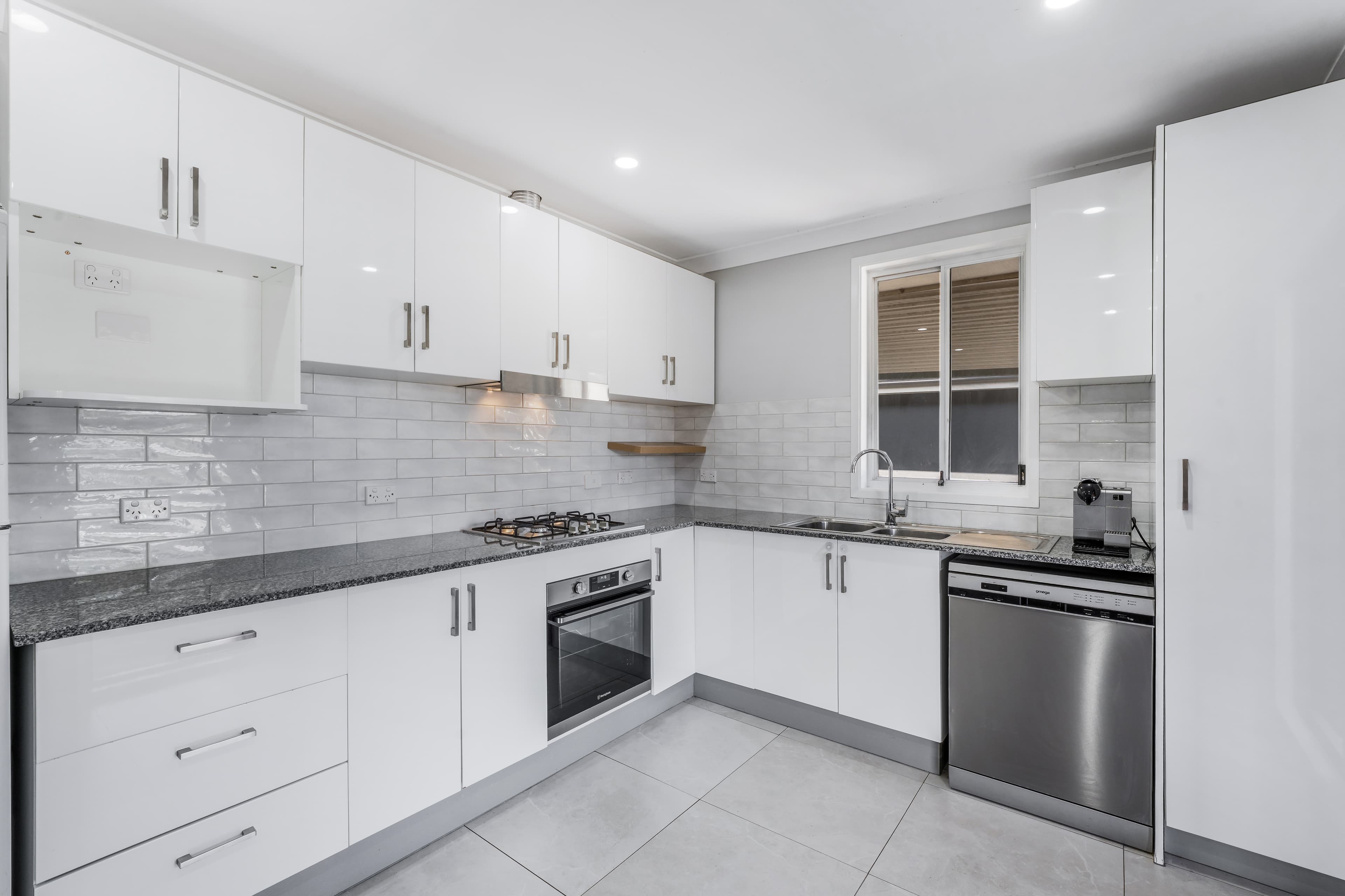 76 Chasselas Avenue, Eschol Park, Eschol Park - Thumbnail 6