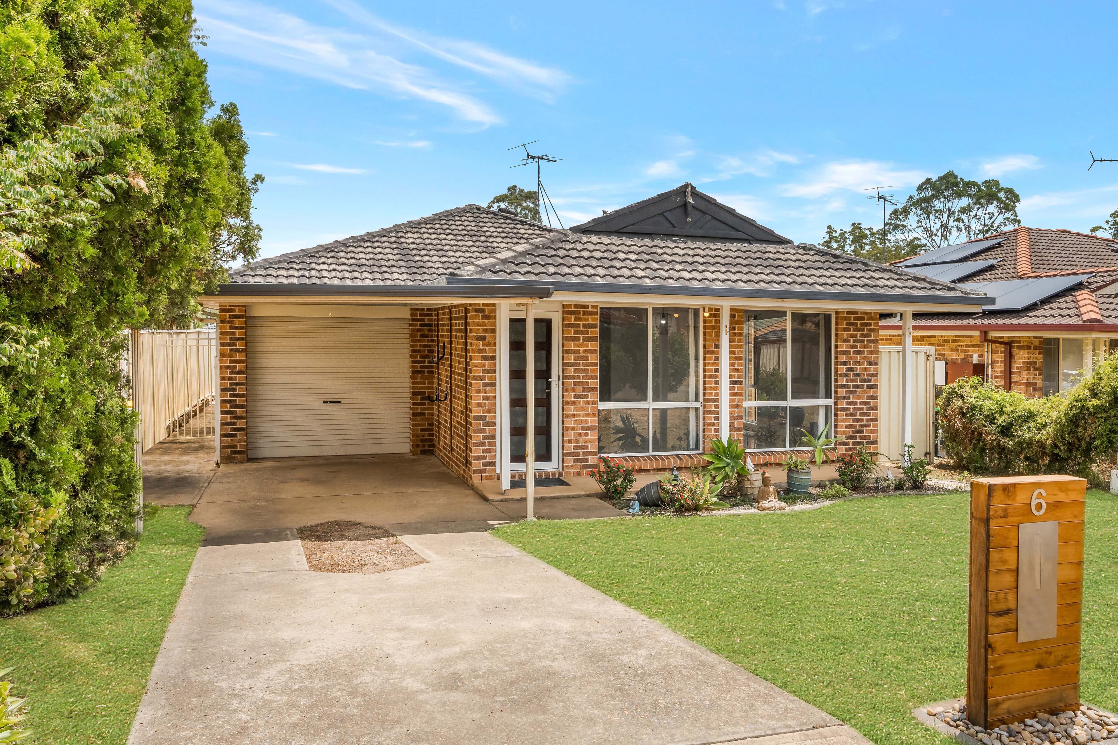6 Melba Place, St Helens Park, St Helens Park - Thumbnail 2