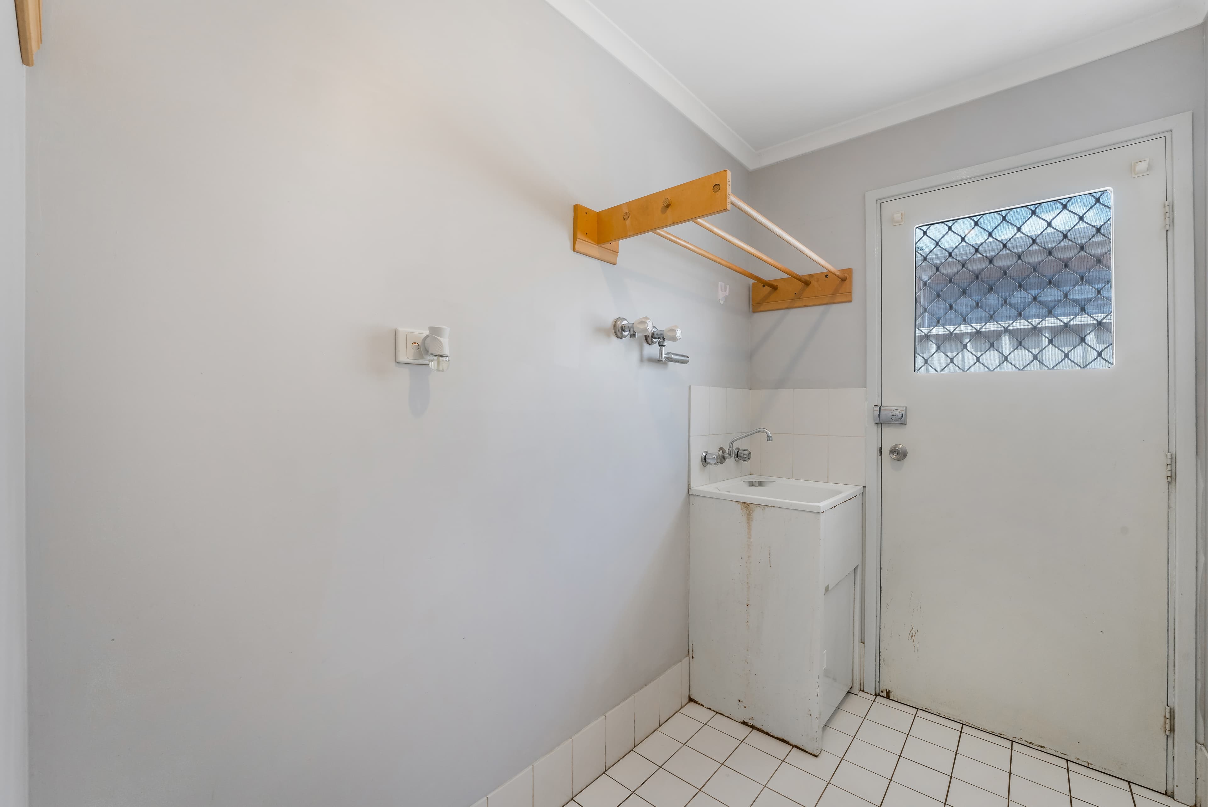 6 Melba Place, St Helens Park, St Helens Park - Thumbnail 8