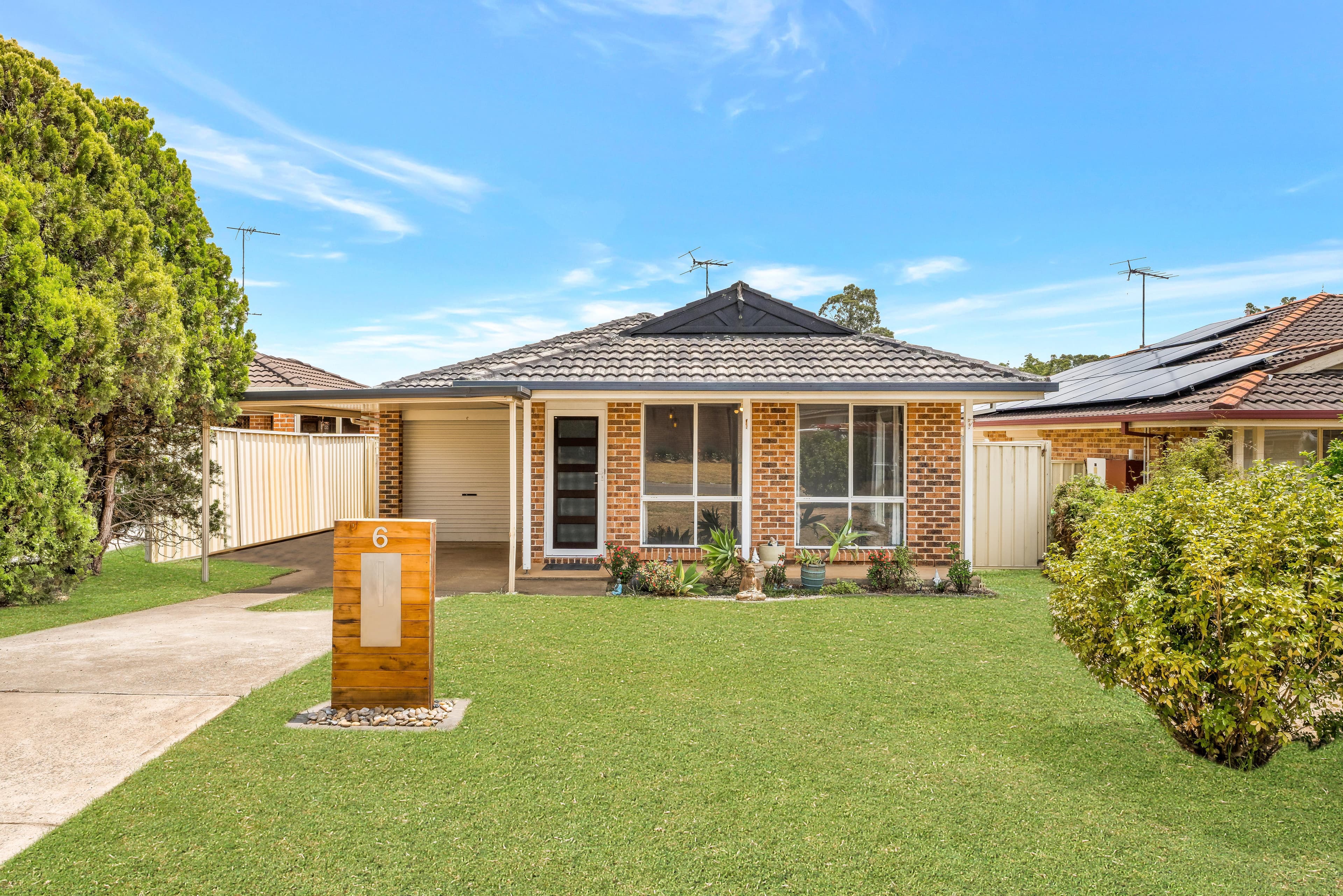 6 Melba Place, St Helens Park, St Helens Park - Image 1