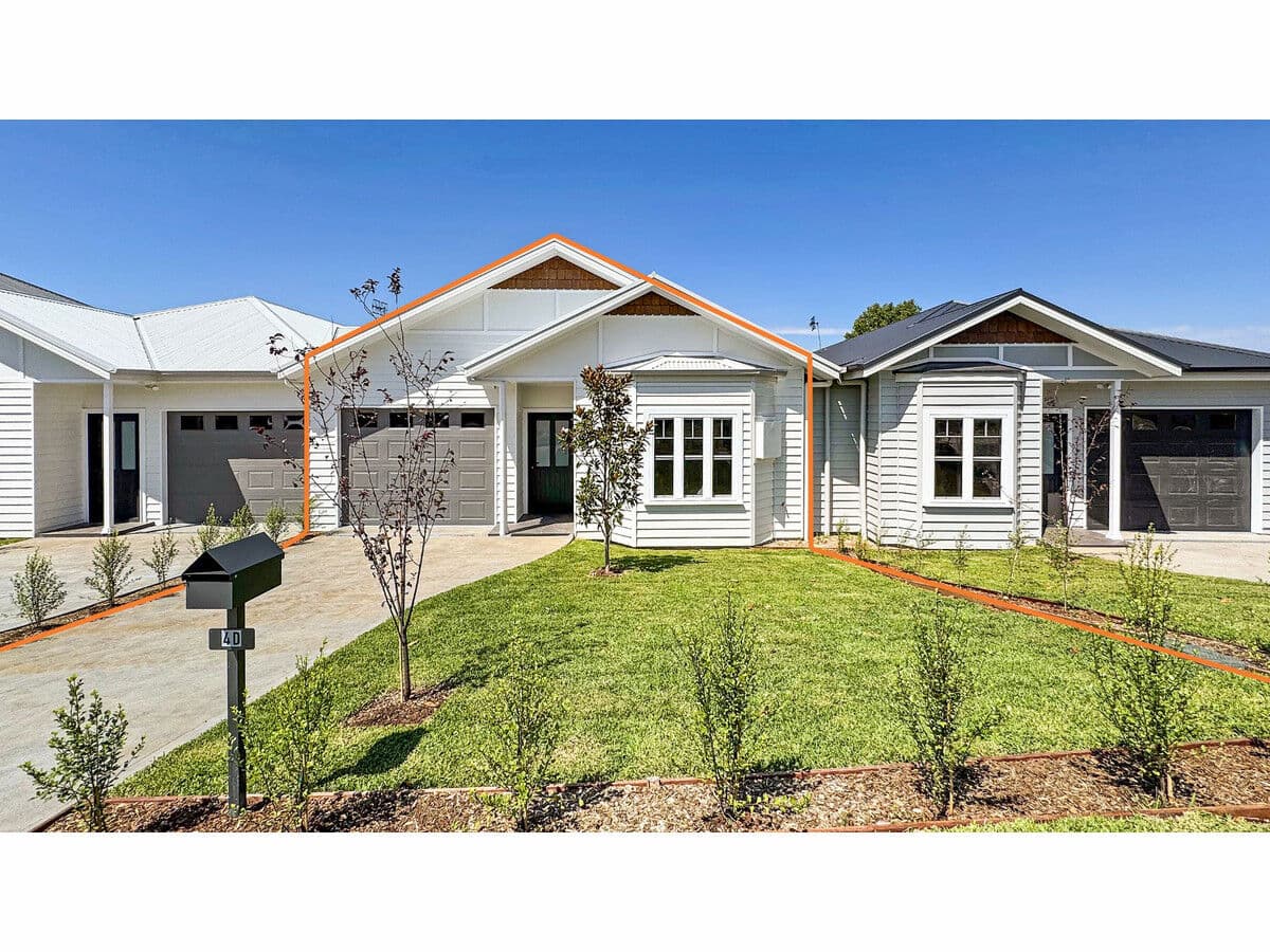 4D Crestwood Drive, Goulburn, Goulburn - Image 1