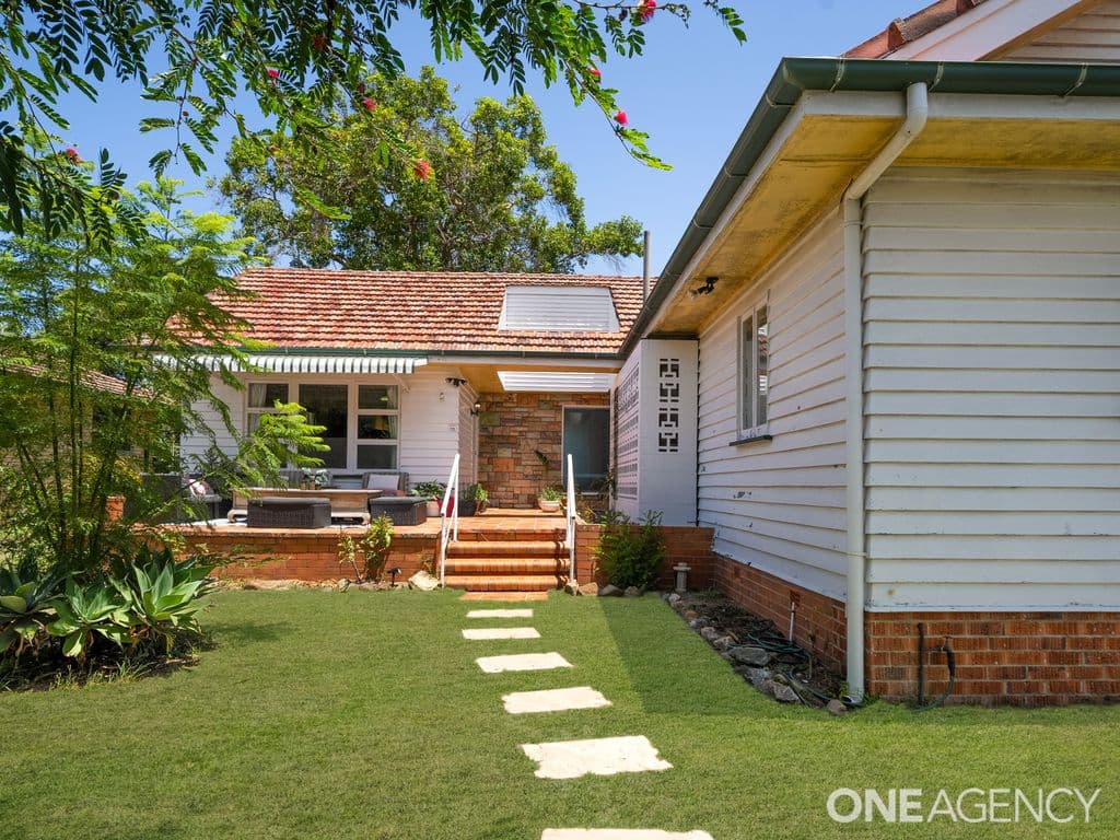 33 Sydney Street, Redcliffe, Redcliffe - Thumbnail 5